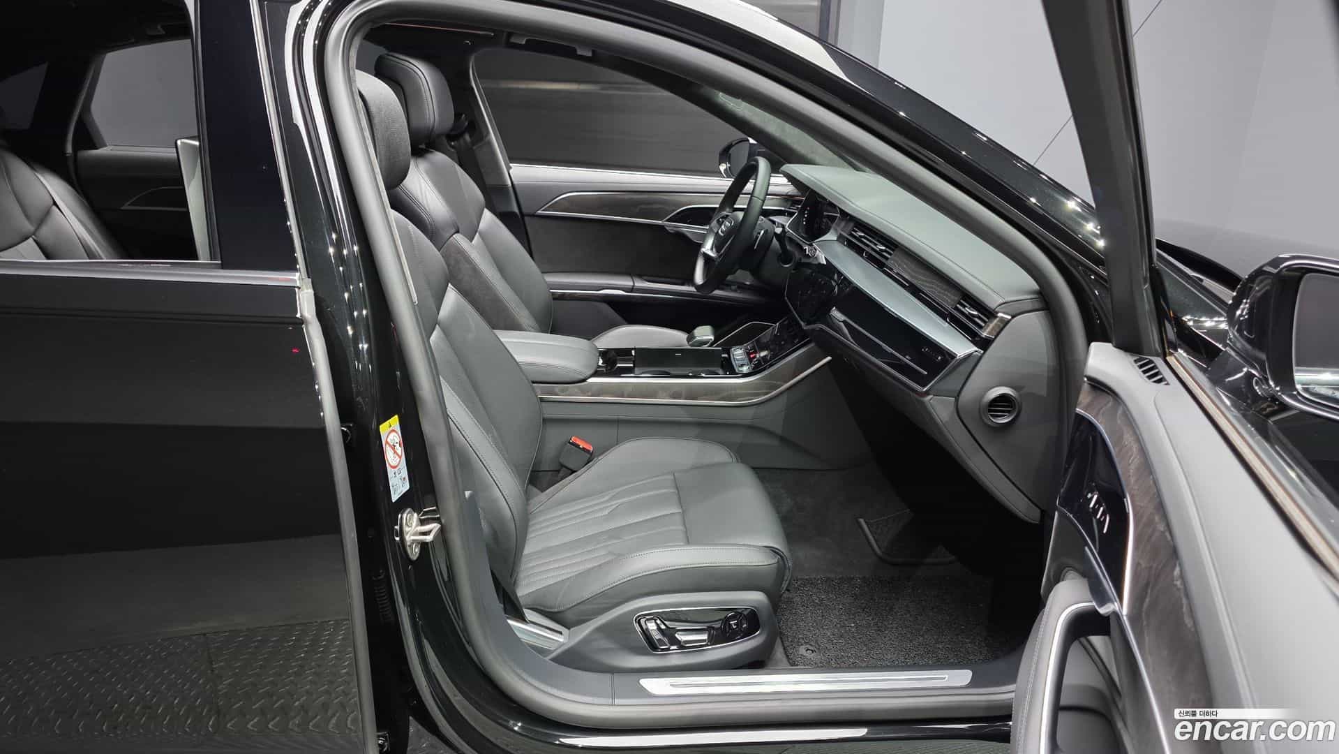 A8 Audi 2021.6-OPTION-015