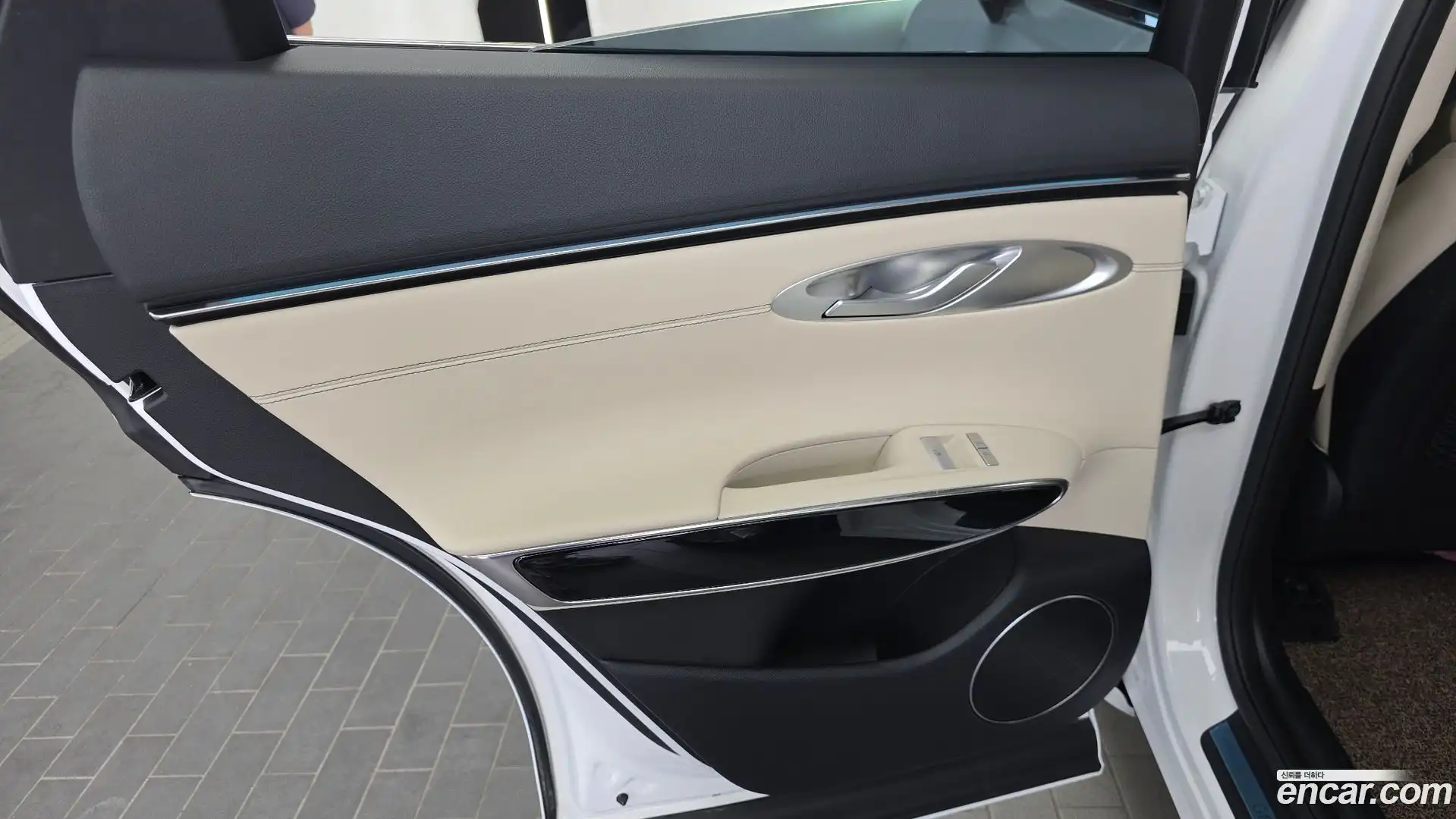GV70 Genesis 2025.10-INNER-035