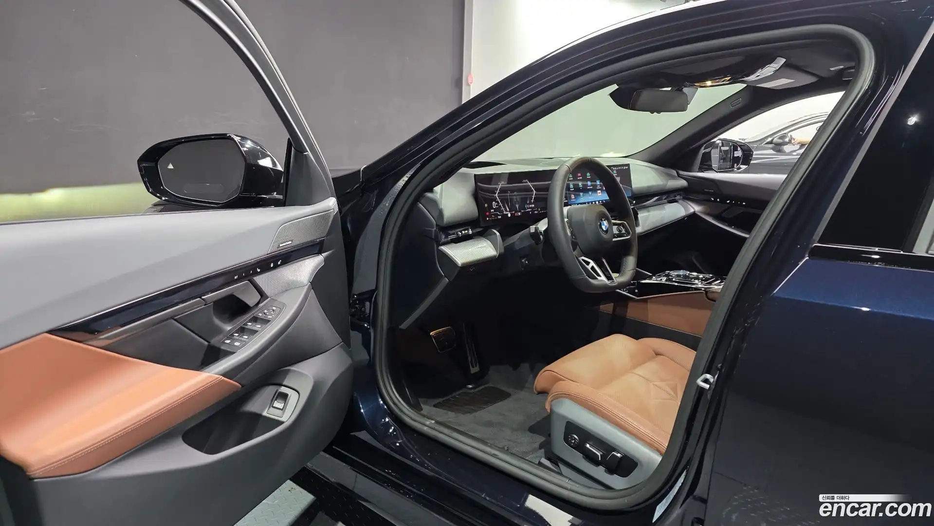5-Series BMW 2025.1-INNER-010