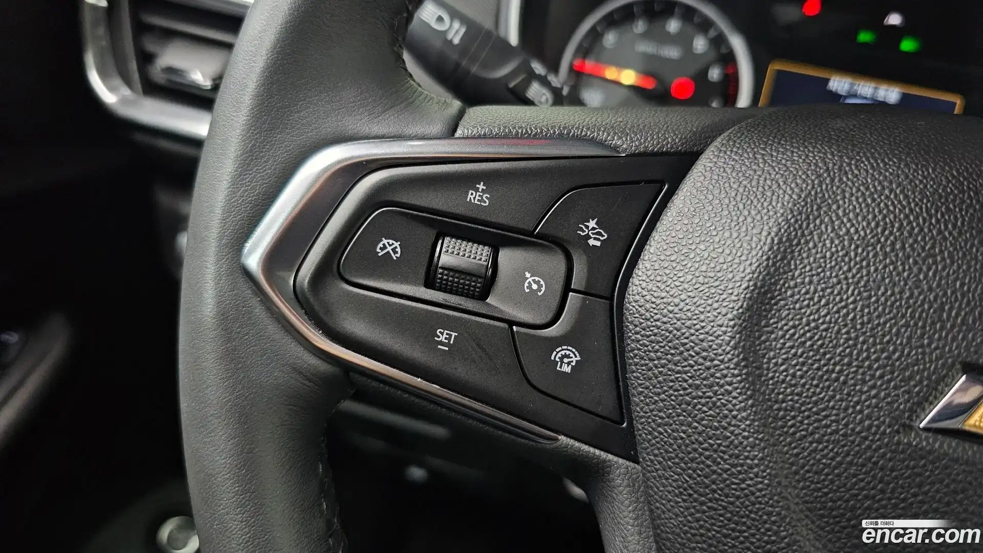 Trailblazer Chevrolet 2023.4-OPTION-018