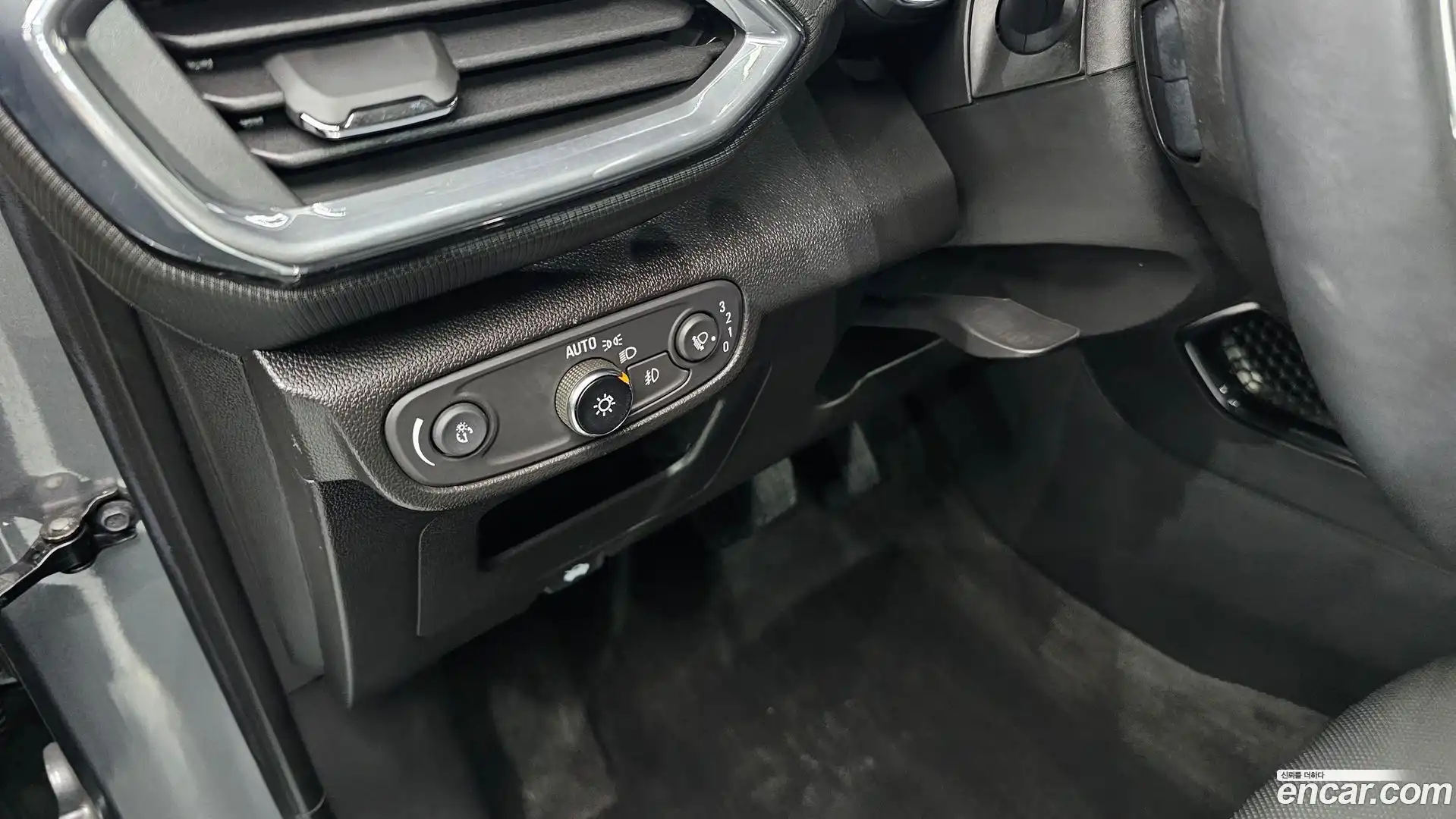Trailblazer Chevrolet 2023.4-OPTION-021