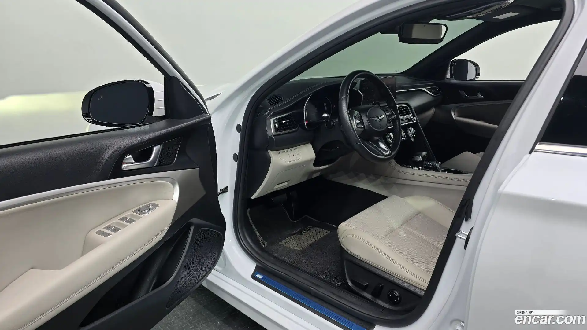 G70 Genesis 2022.6-INNER-010