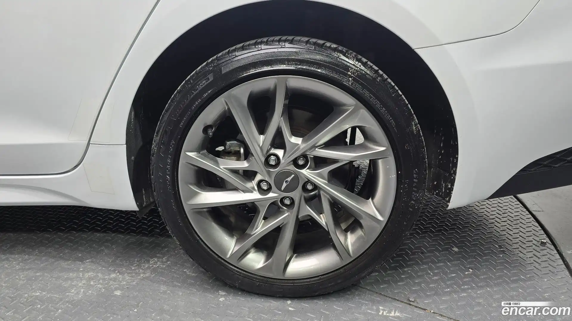 G70 Genesis 2022.6-OUTER-031