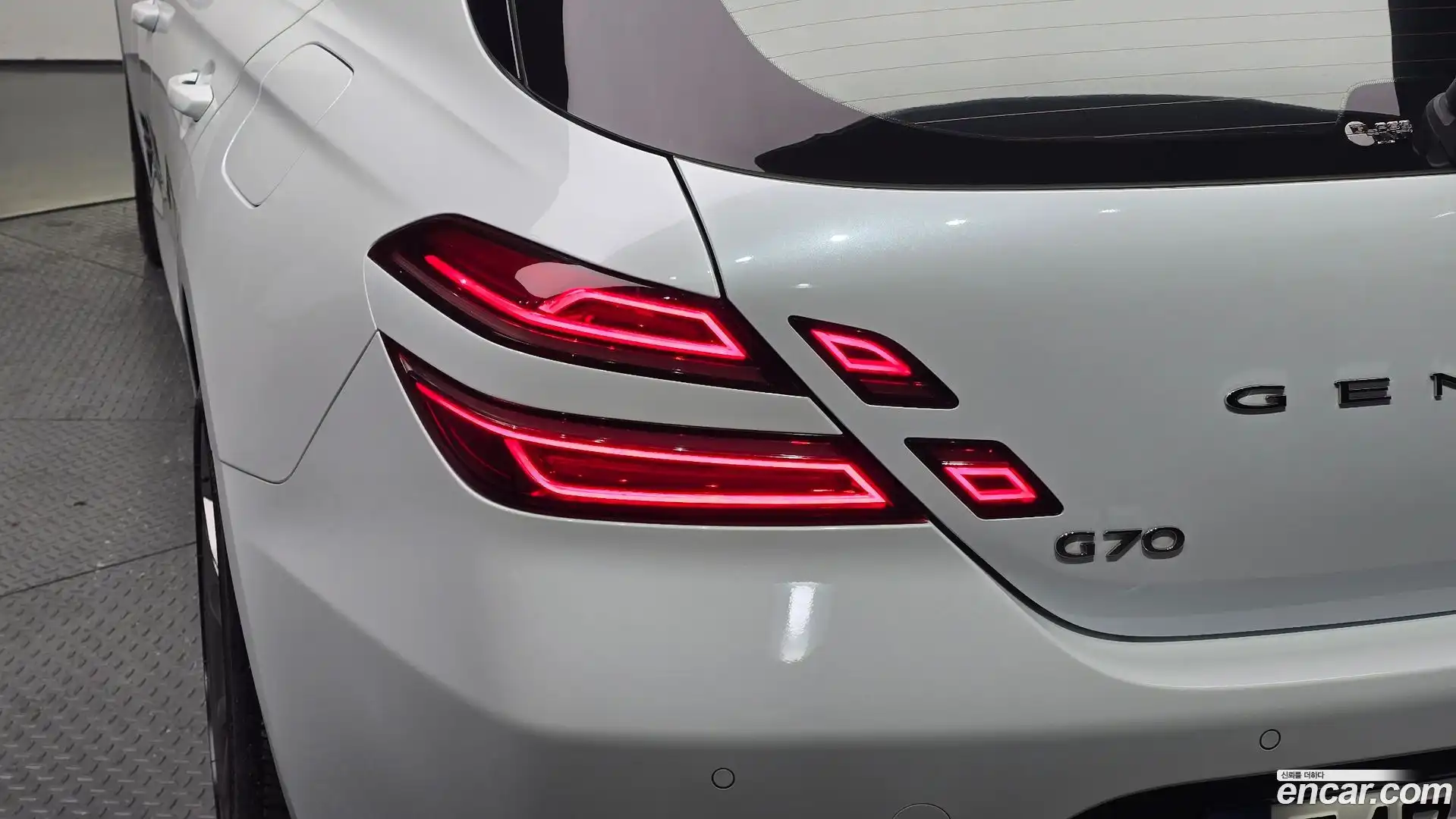 G70 Genesis 2022.6-OUTER-033