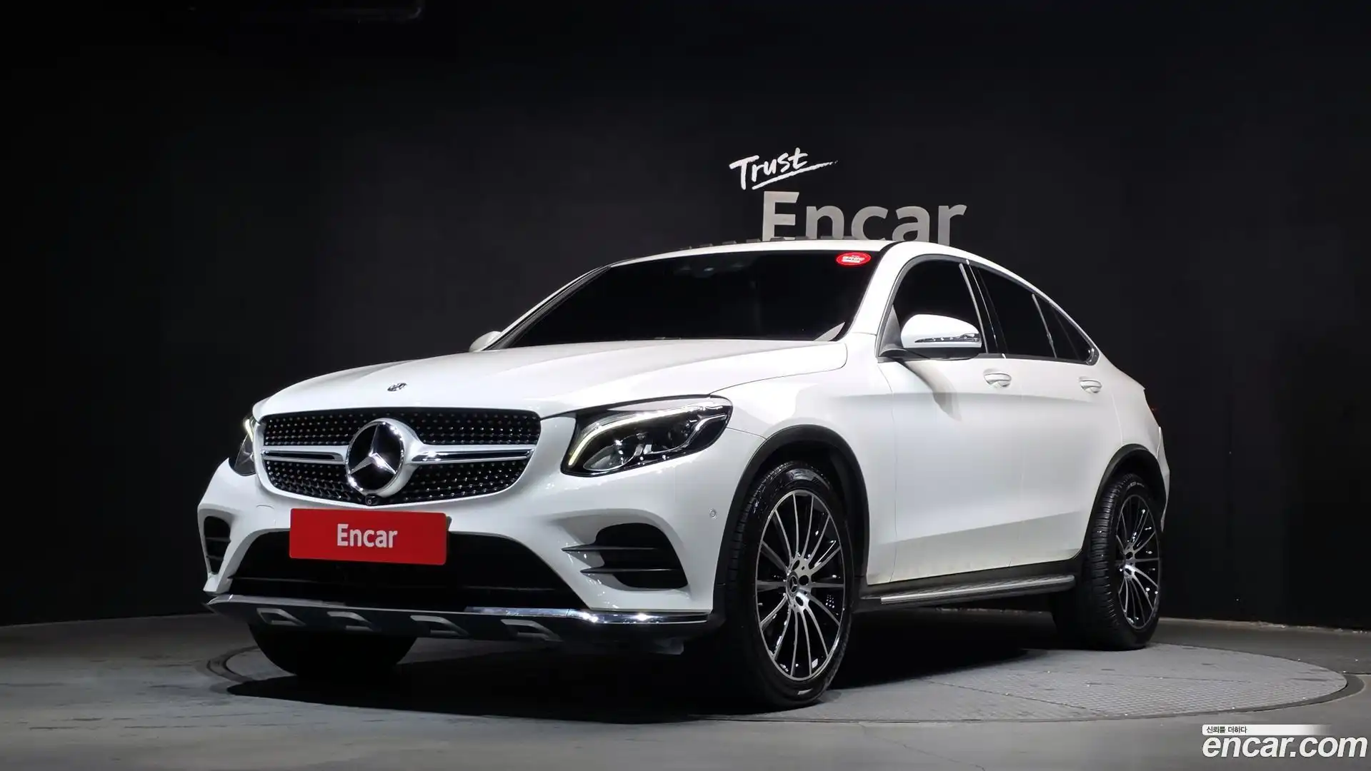 GLC-Class Mercedes-Benz 2018.5-OUTER-001