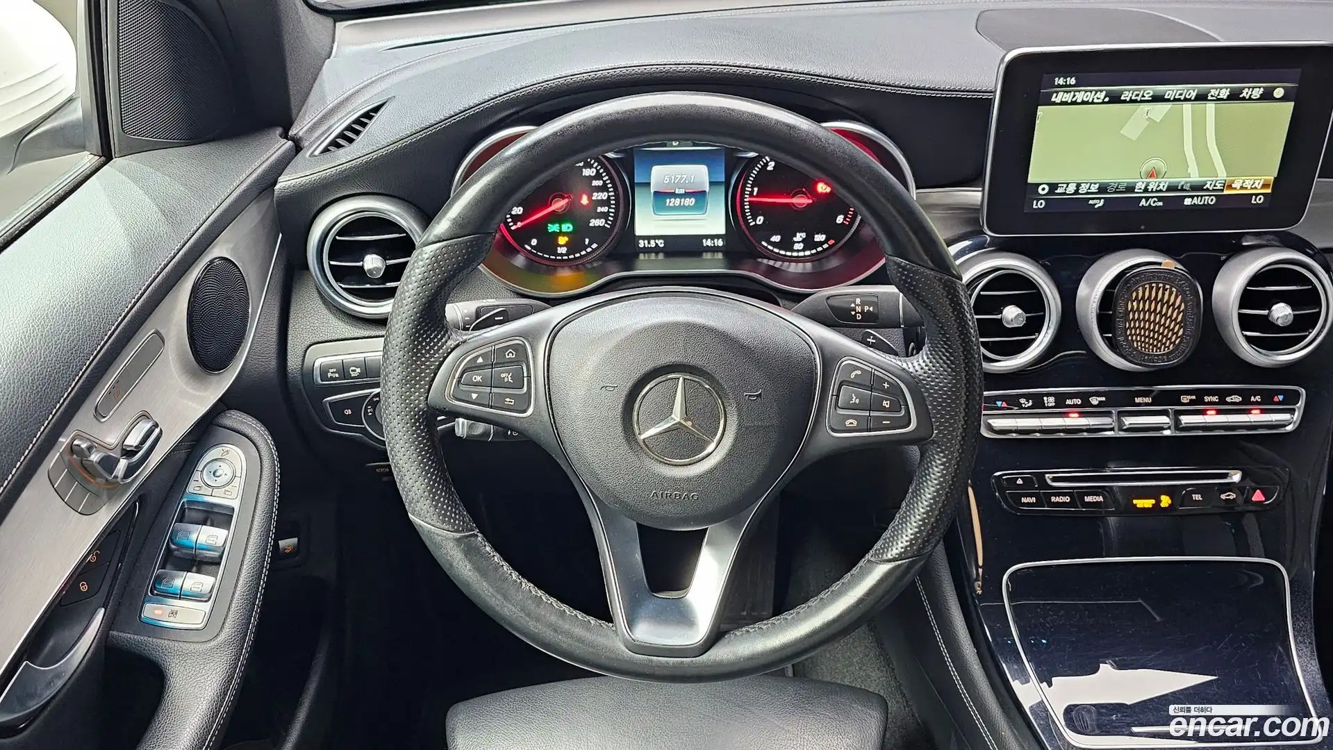 GLC-Class Mercedes-Benz 2018.5-OPTION-017