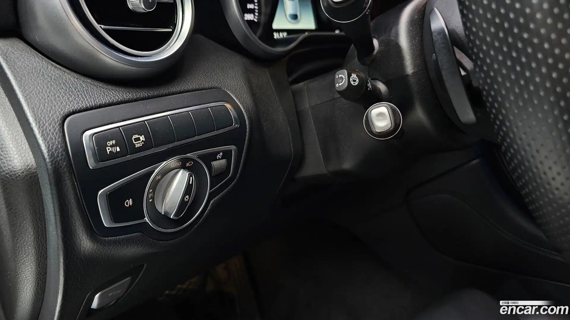 GLC-Class Mercedes-Benz 2018.5-OPTION-024