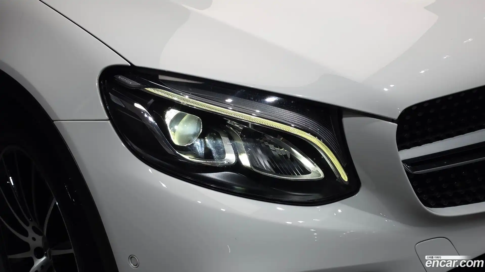 GLC-Class Mercedes-Benz 2018.5-OUTER-032
