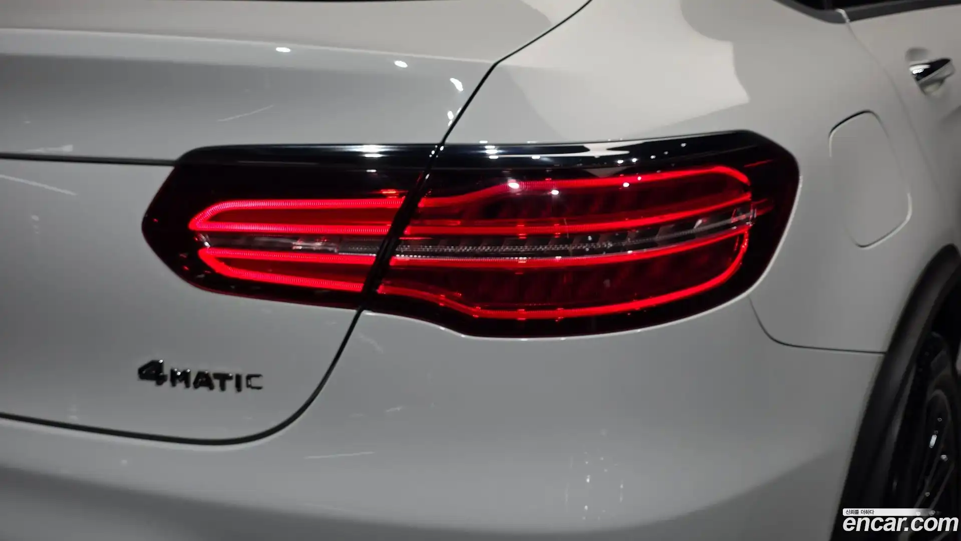 GLC-Class Mercedes-Benz 2018.5-OUTER-033