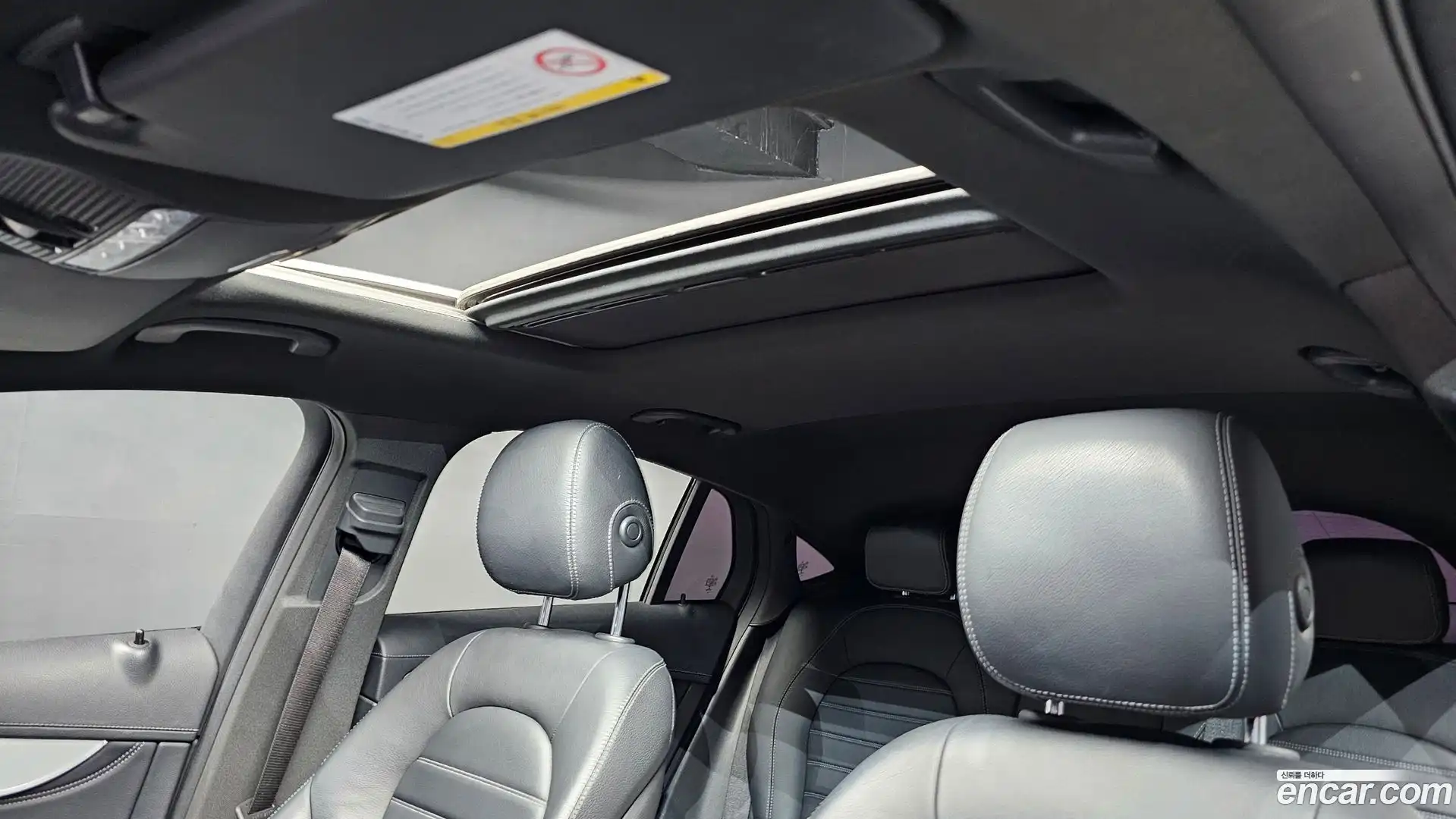 GLC-Class Mercedes-Benz 2018.5-OPTION-043