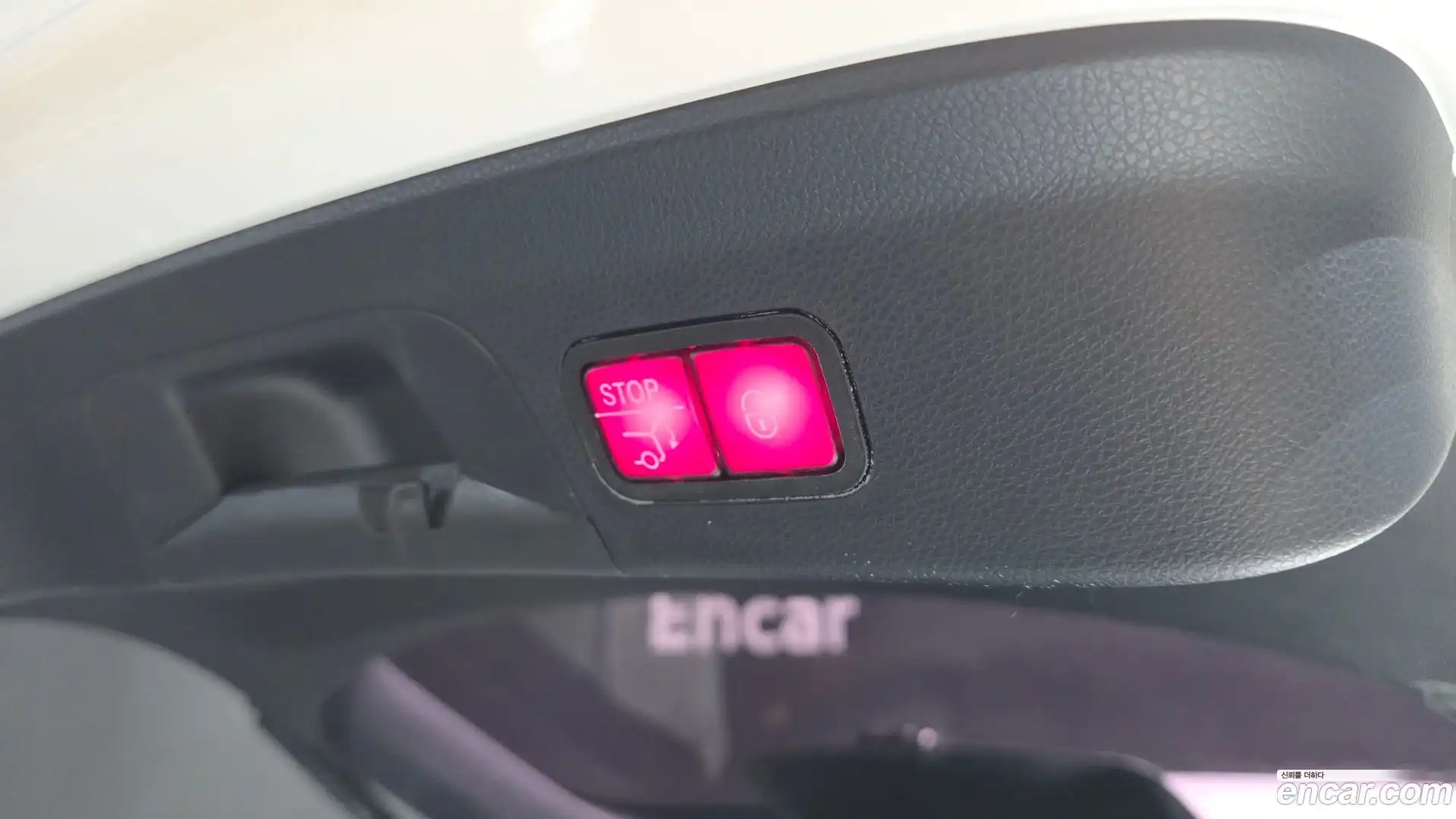 GLC-Class Mercedes-Benz 2018.5-OPTION-044