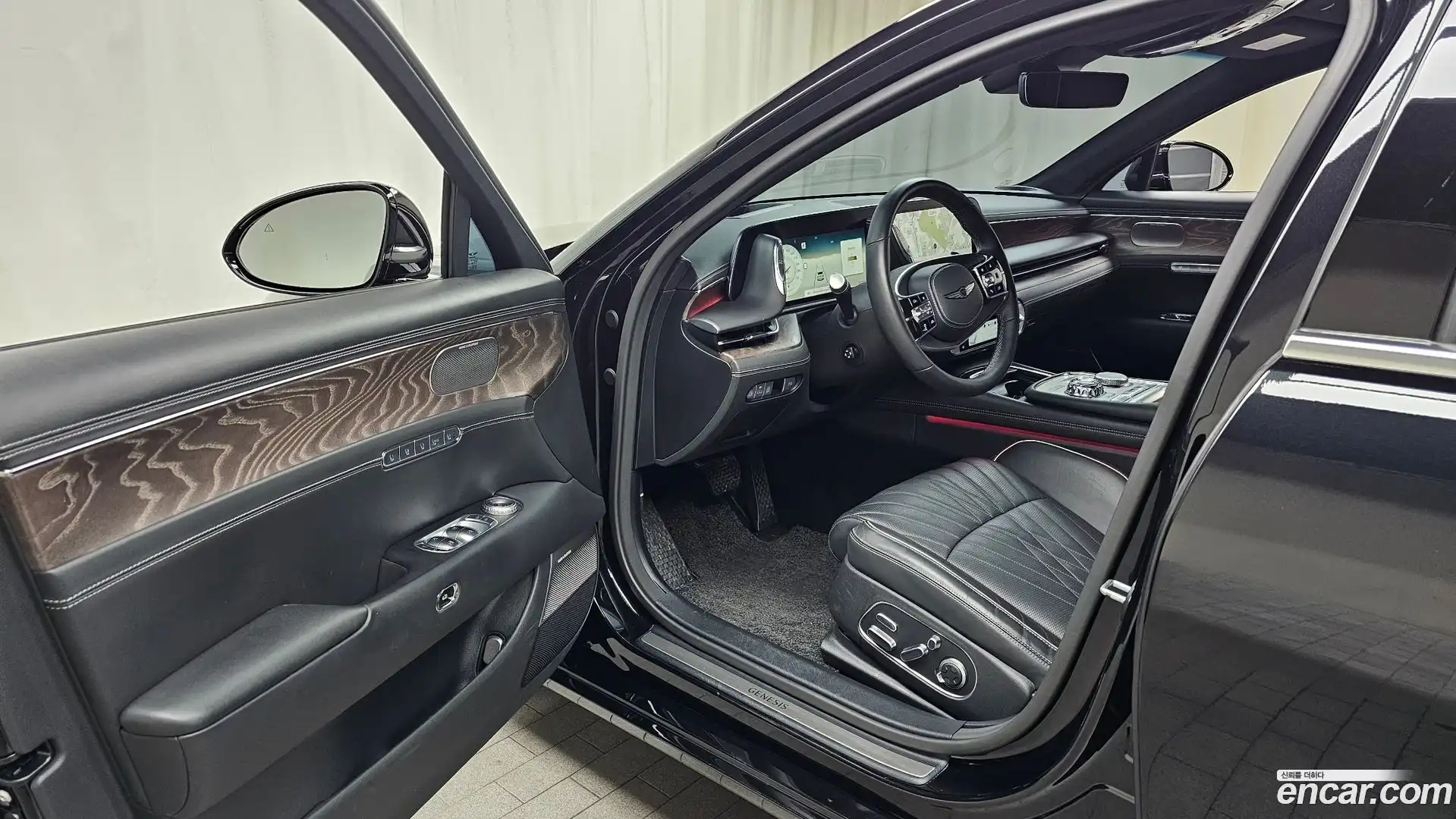 G90 Genesis 2023.11-INNER-010