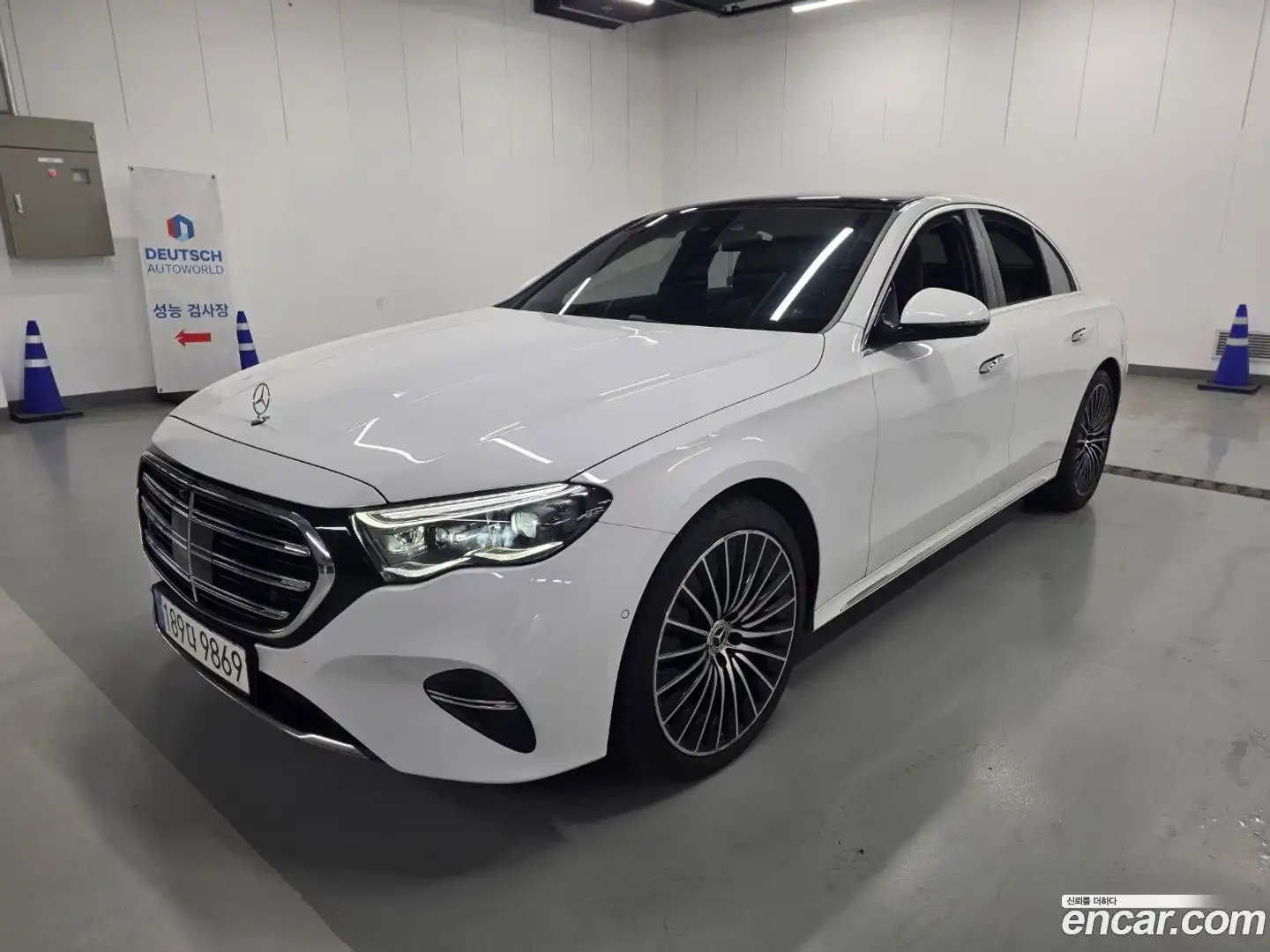 E-Class Mercedes-Benz 2024.6-OUTER-002