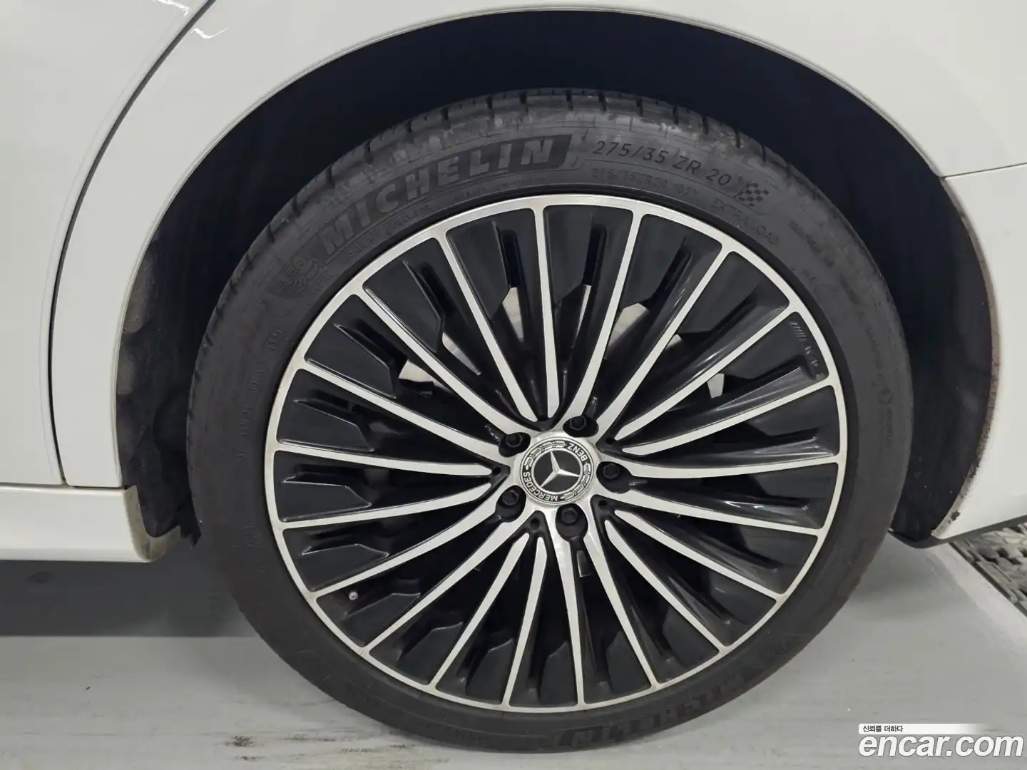 E-Class Mercedes-Benz 2024.6-OUTER-003
