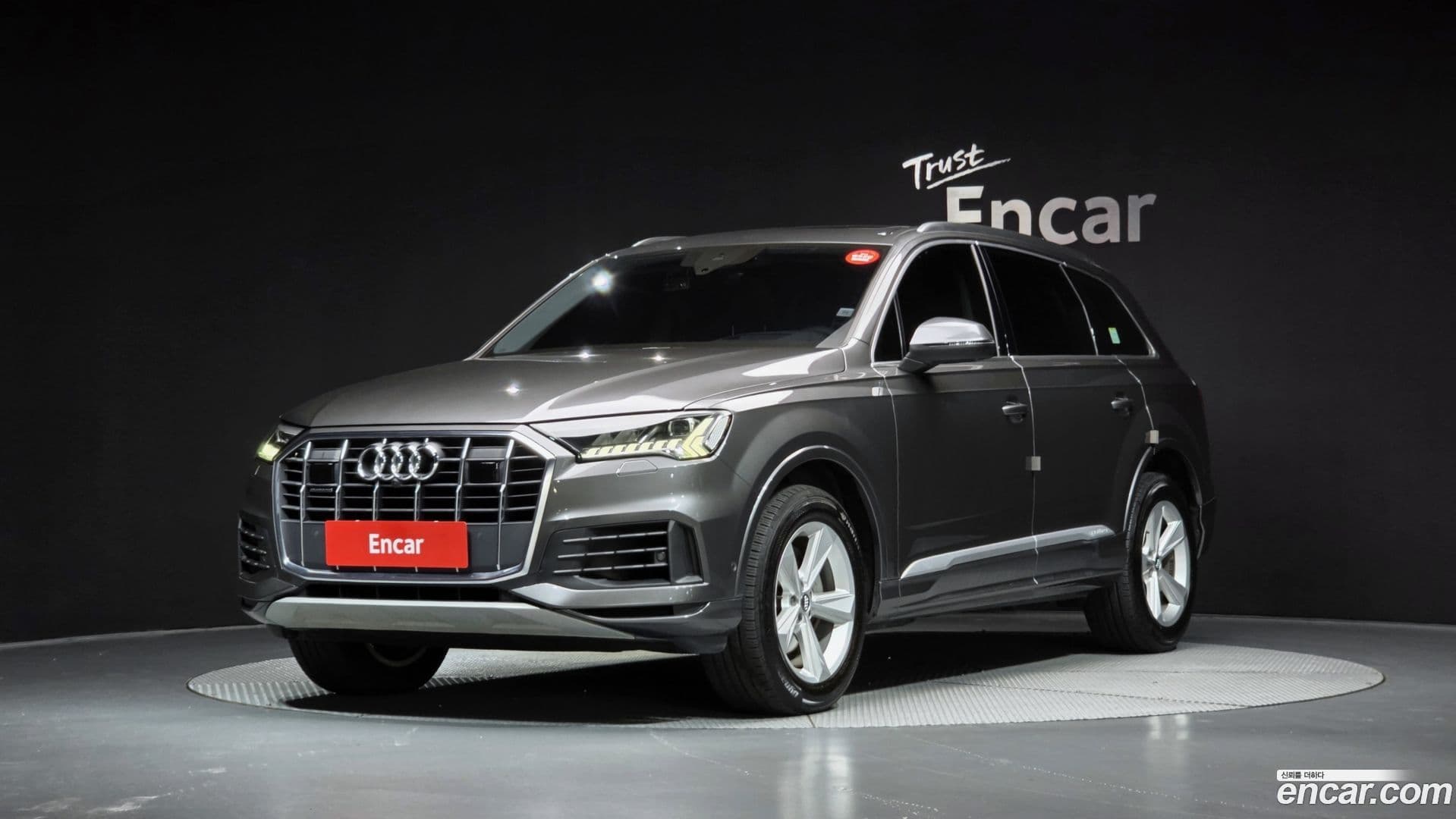 Main__Slider__Photo:Q7 Audi 2021.1-0