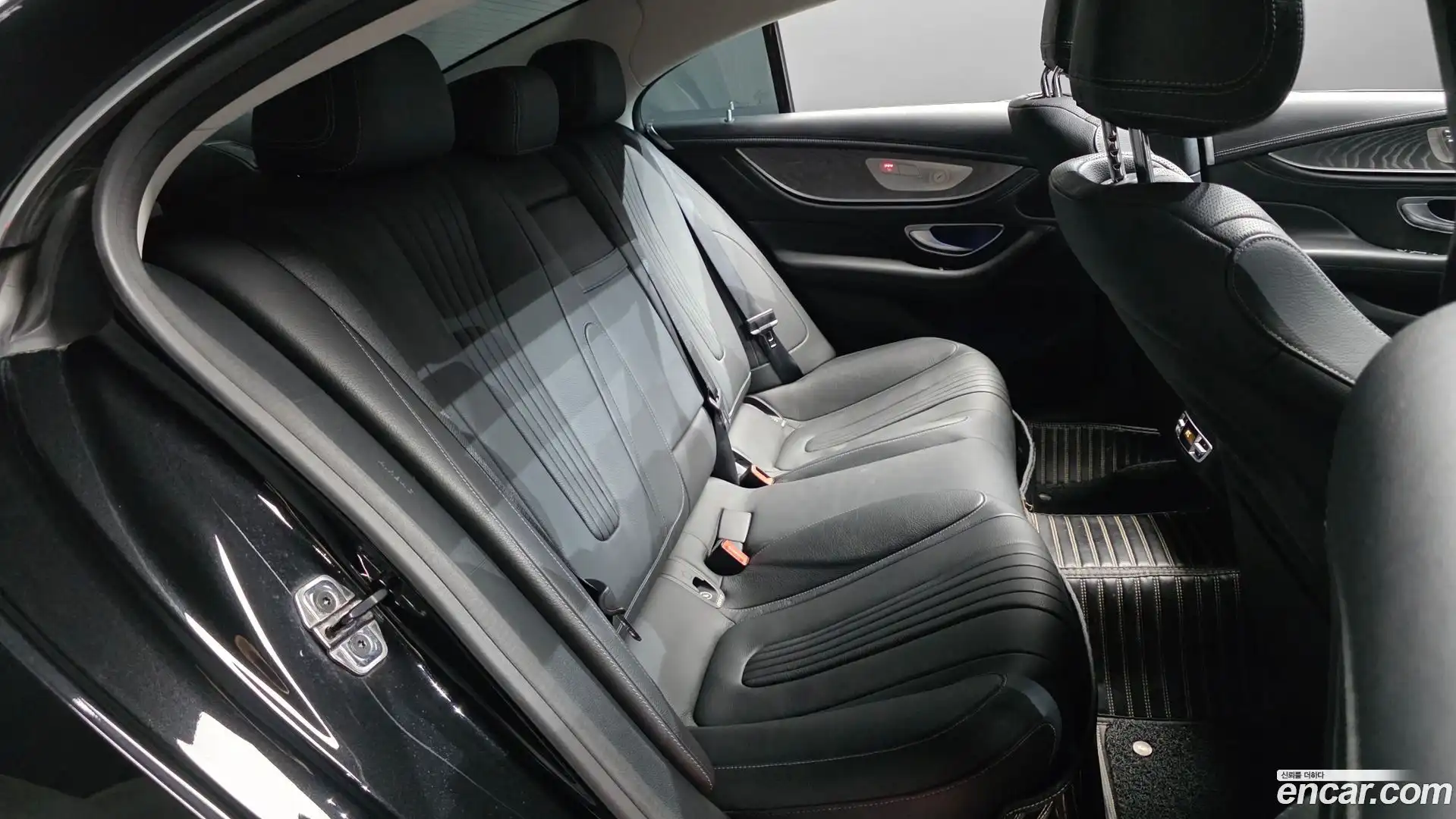CLS-Class Mercedes-Benz 2019.5-OPTION-015