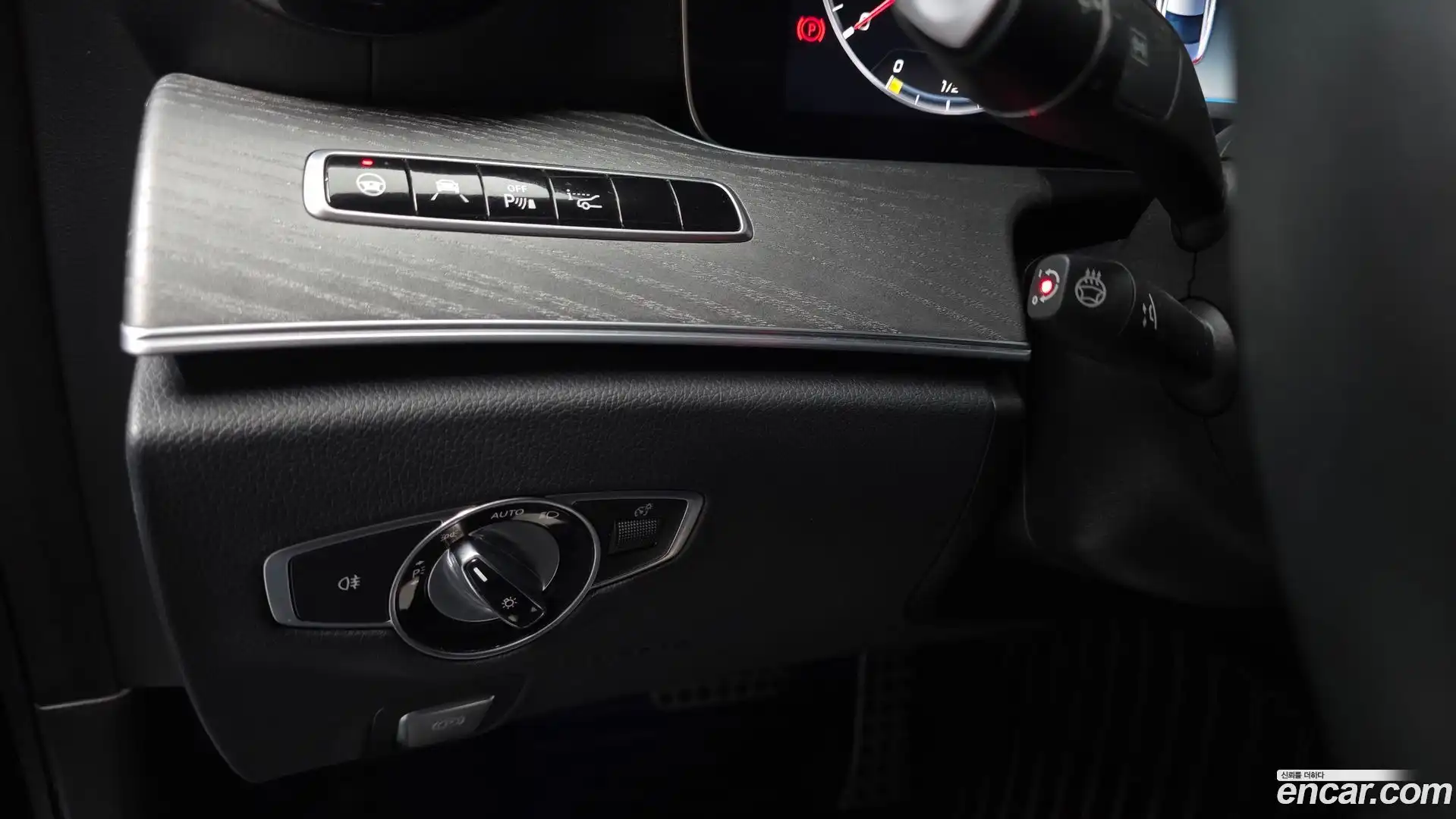 CLS-Class Mercedes-Benz 2019.5-OPTION-040