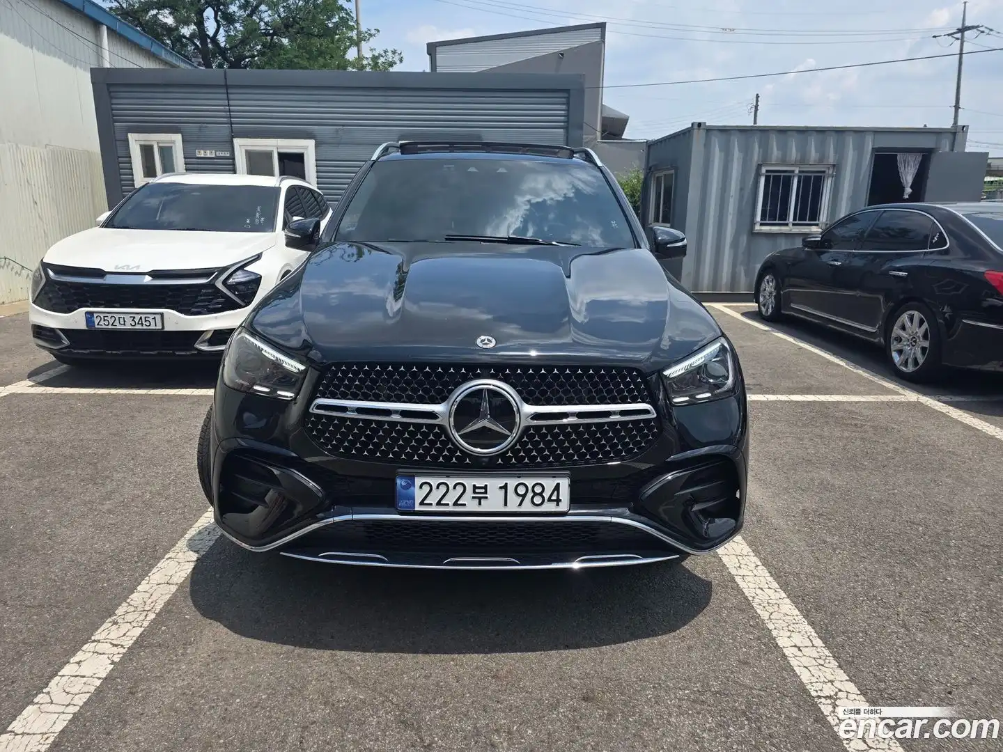 GLE-Class Mercedes-Benz 2024.1-OUTER-002