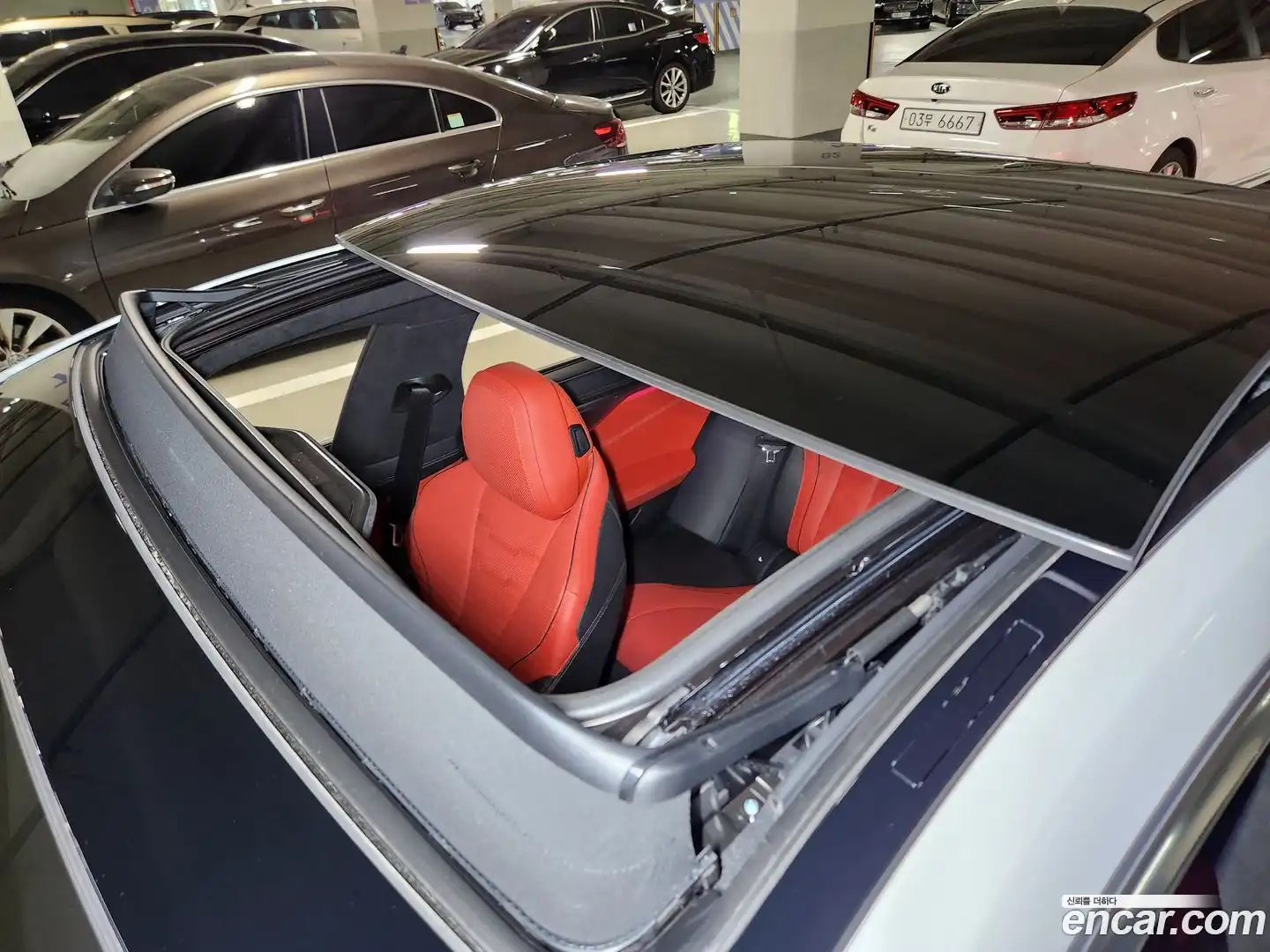 8-Series BMW 2022.9-OPTION-019