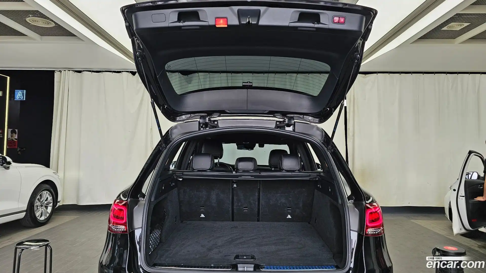 GLC-Class Mercedes-Benz 2020.5-OPTION-024