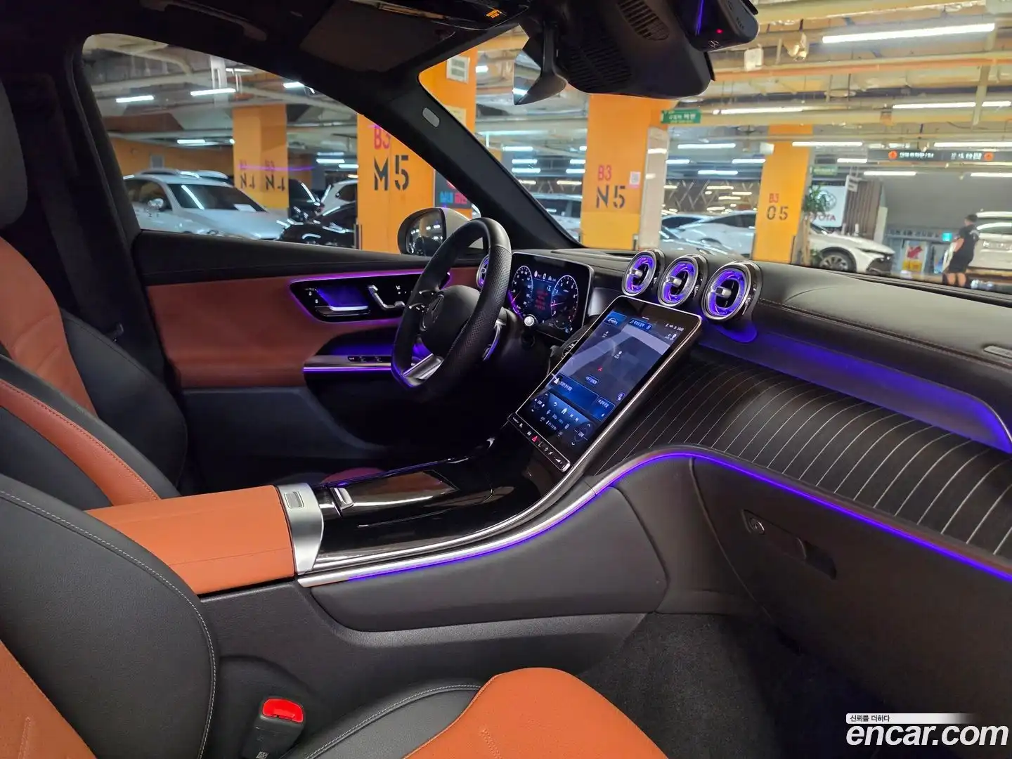 GLC-Class Mercedes-Benz 2025.2-INNER-010