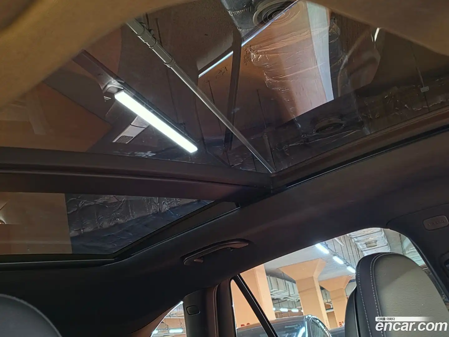 GLC-Class Mercedes-Benz 2025.2-OPTION-019