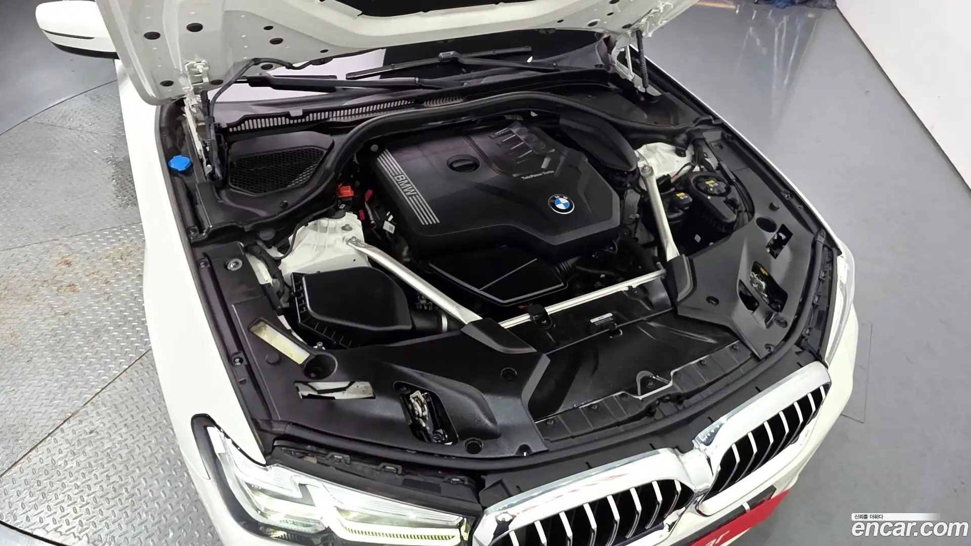 5-Series BMW 2022.2-OUTER-006