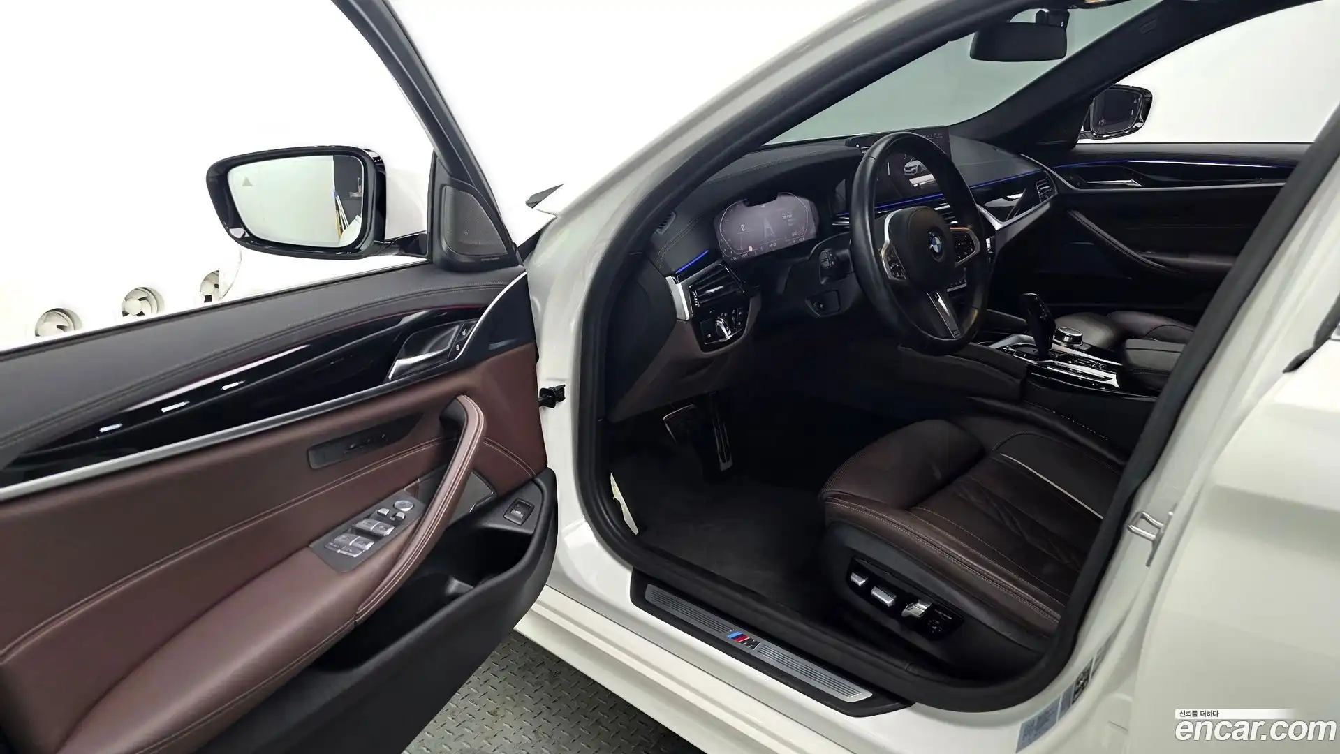 5-Series BMW 2022.2-INNER-010