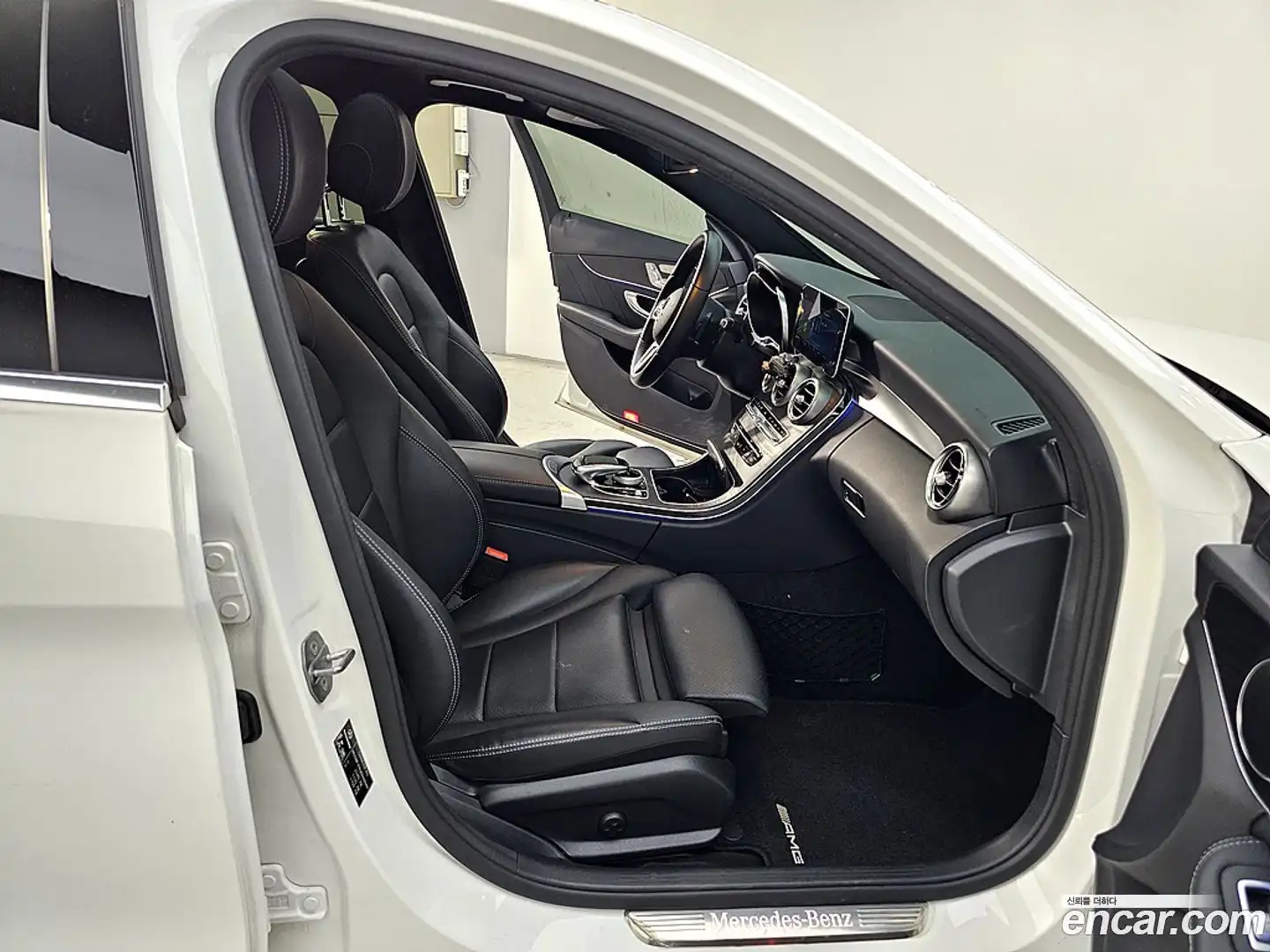 C-Class Mercedes-Benz 2019.4-OPTION-015