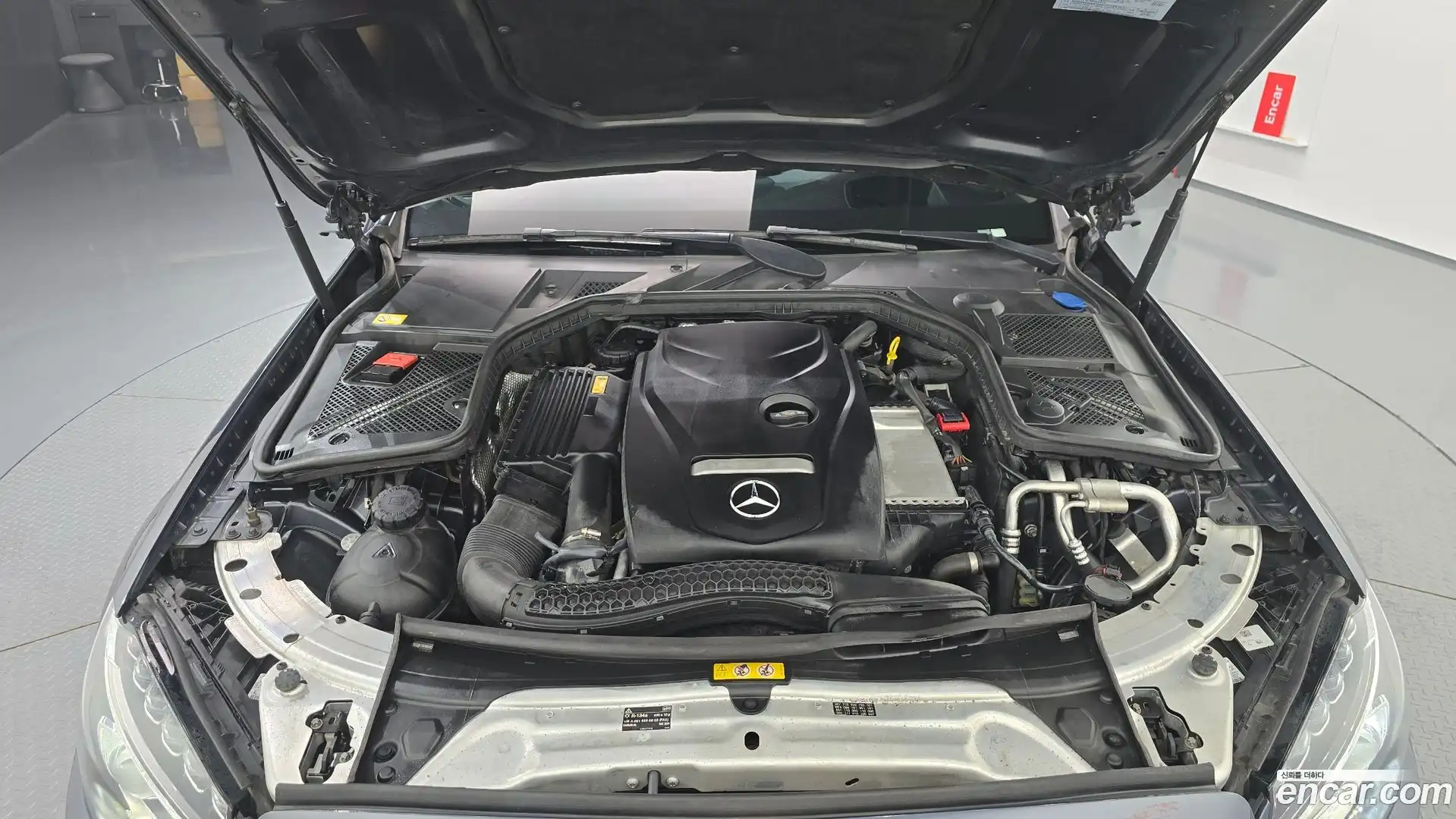 C-Class Mercedes-Benz 2014.9-OUTER-006