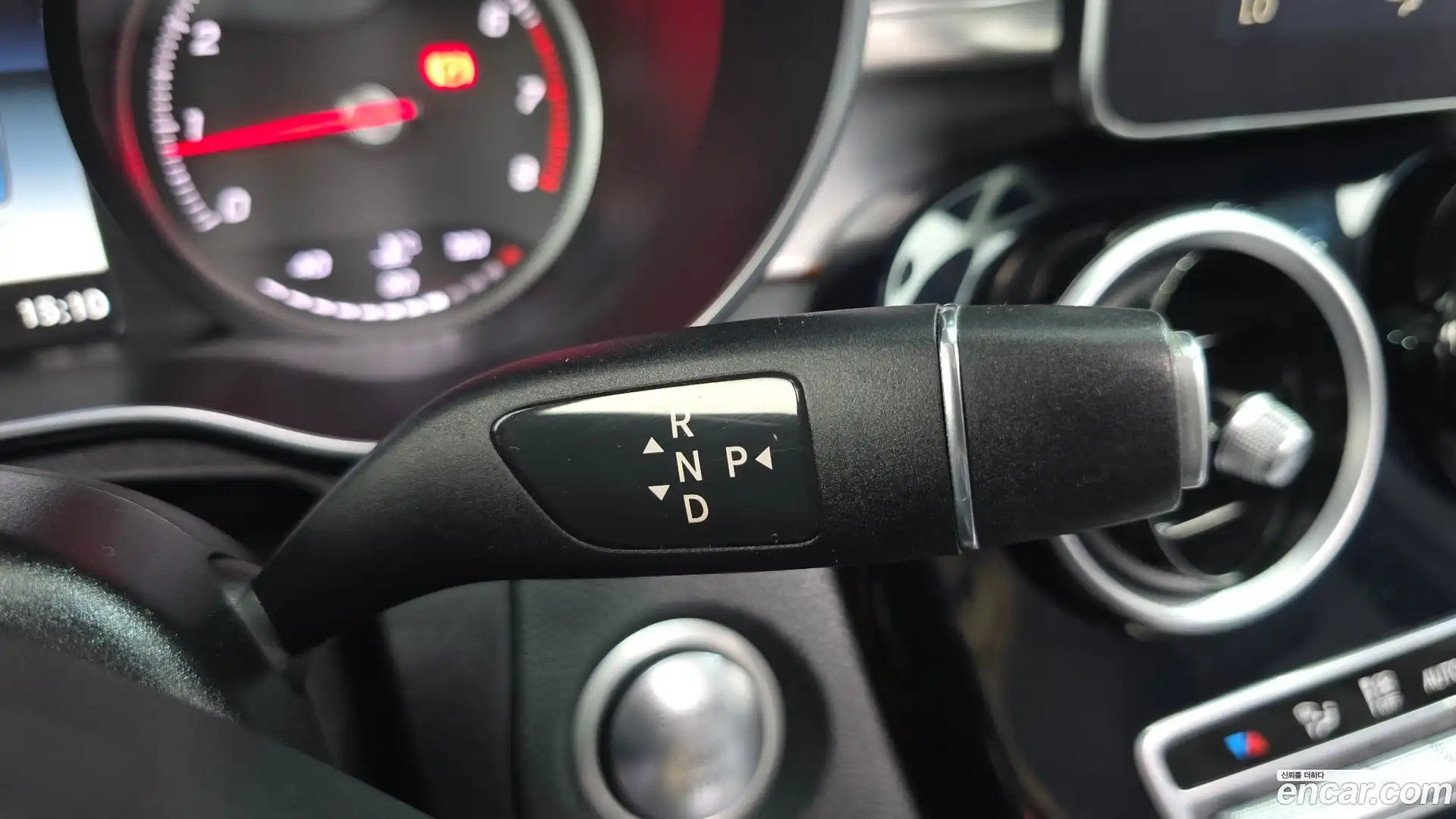 C-Class Mercedes-Benz 2014.9-INNER-009