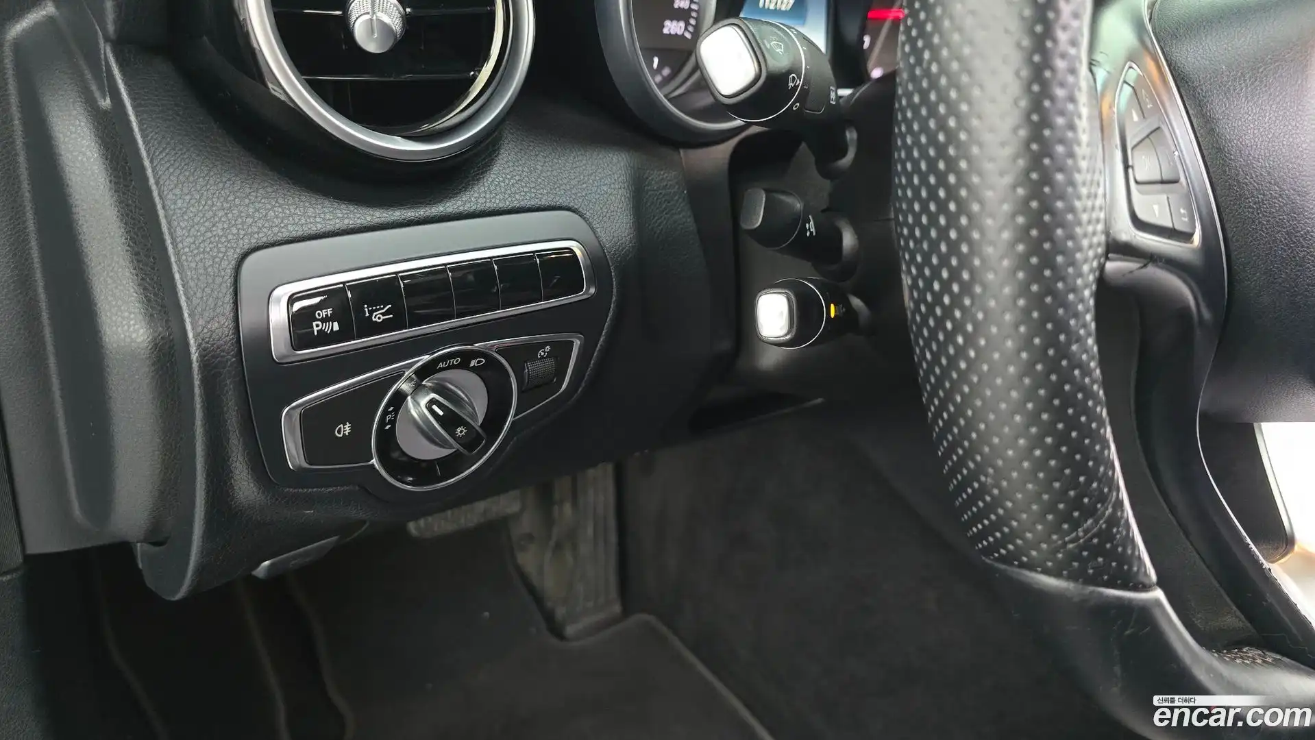 C-Class Mercedes-Benz 2014.9-OPTION-024