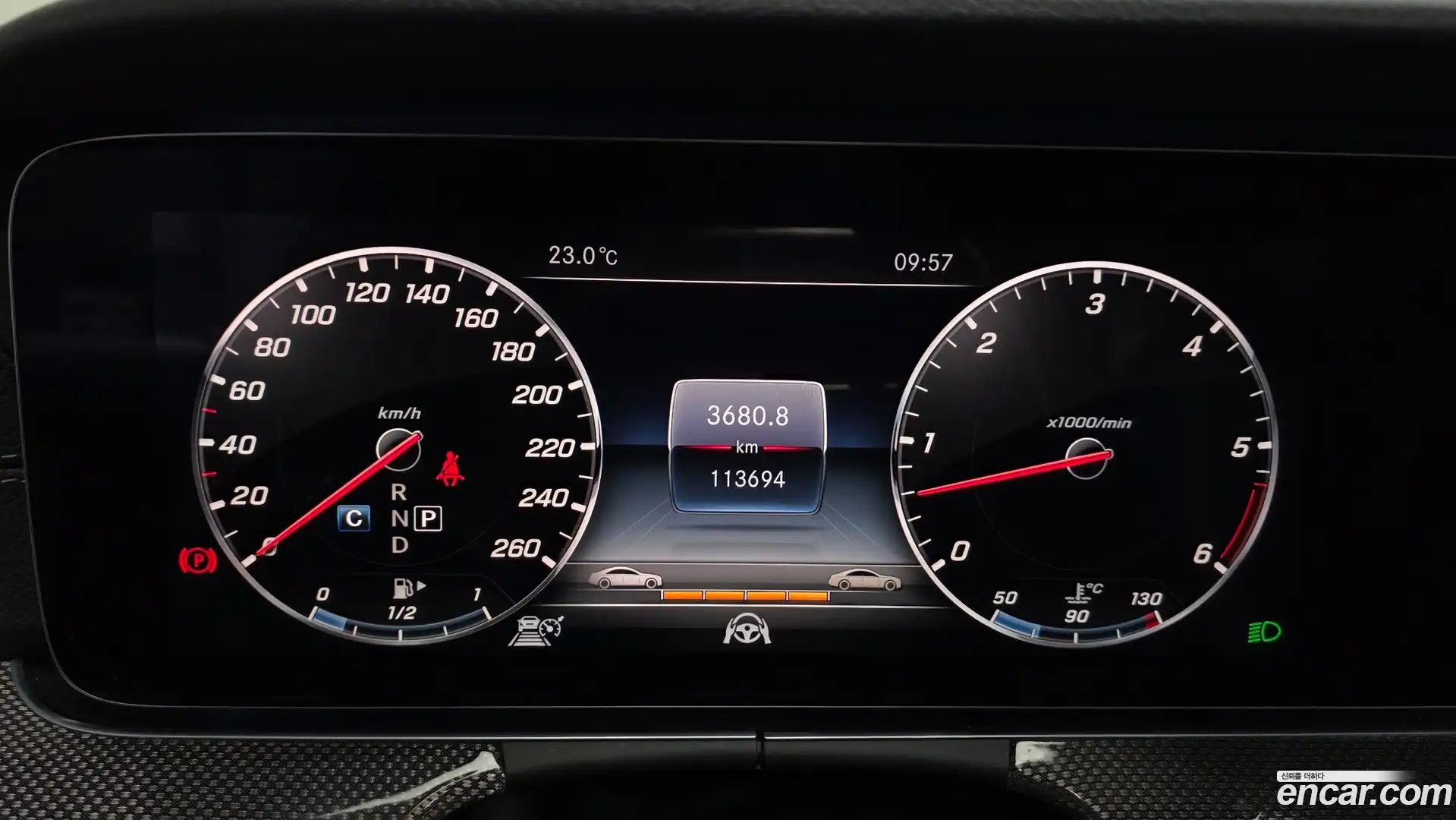 CLS-Class Mercedes-Benz 2018.10-INNER-008