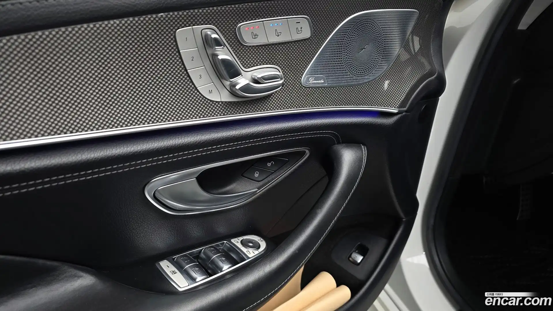 CLS-Class Mercedes-Benz 2018.10-OPTION-040