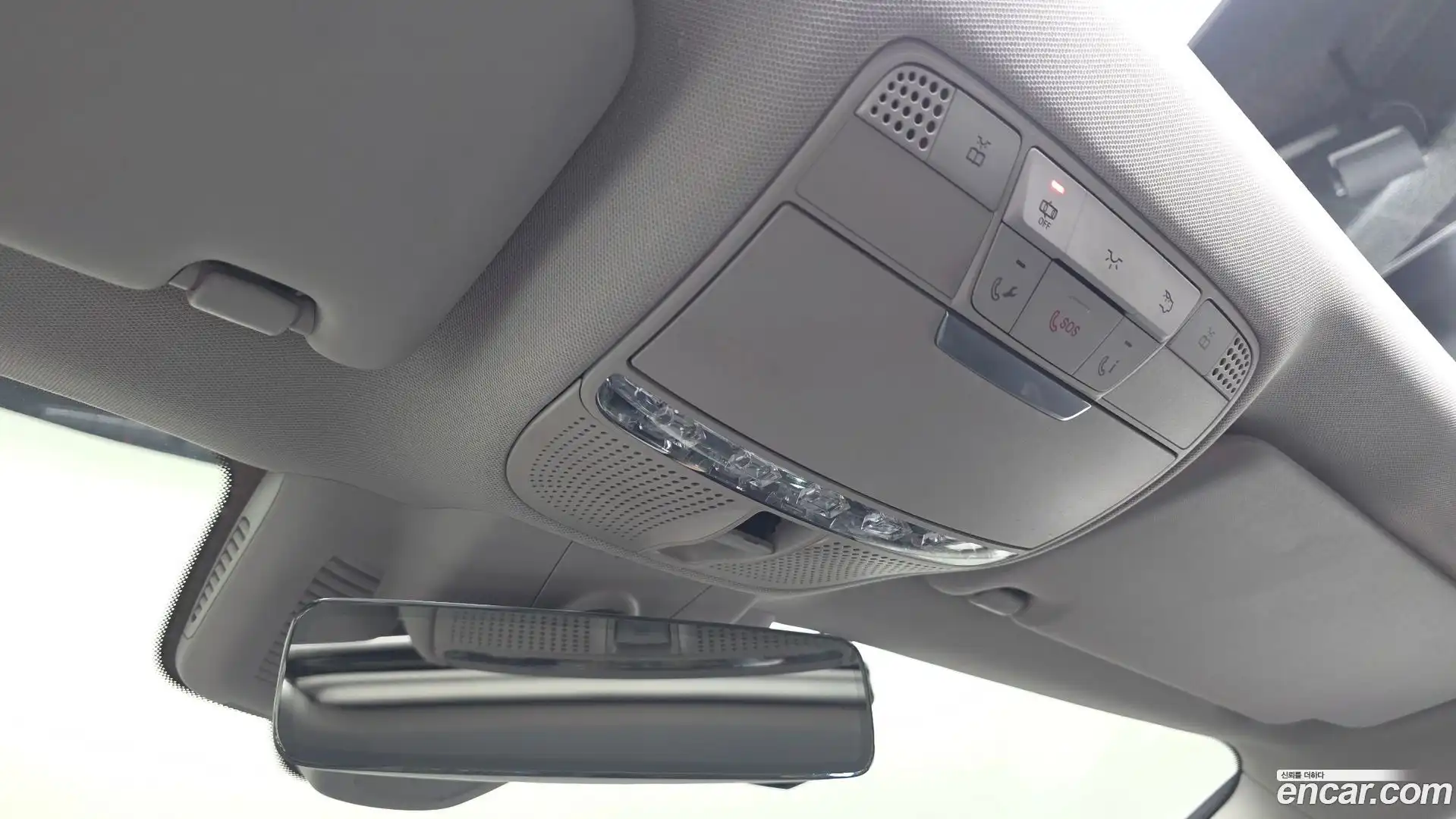 CLS-Class Mercedes-Benz 2018.10-OPTION-044