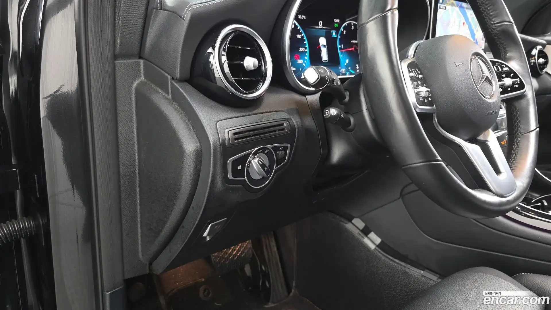 GLC-Class Mercedes-Benz 2021.2-OPTION-017