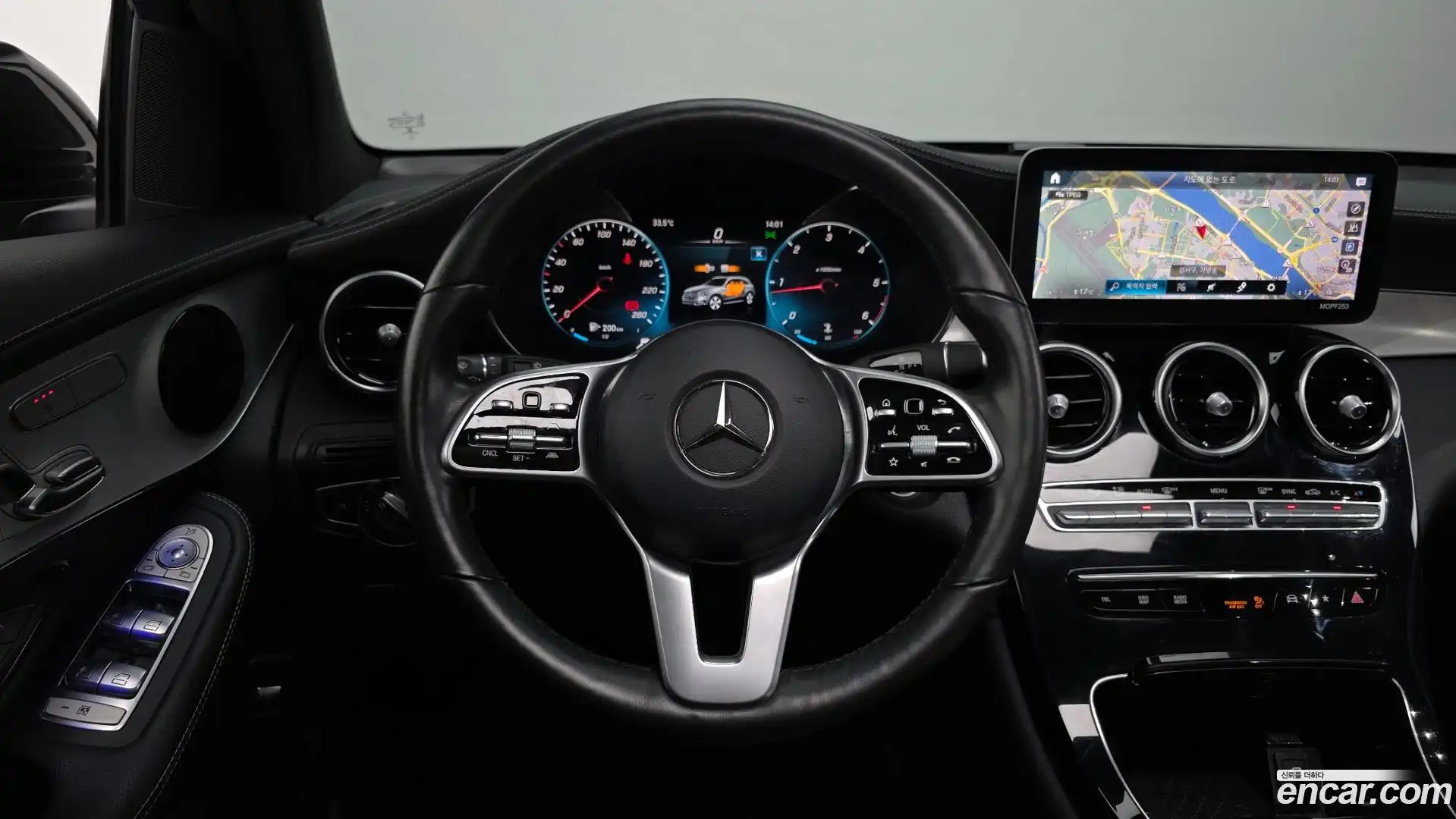 GLC-Class Mercedes-Benz 2021.2-OPTION-018