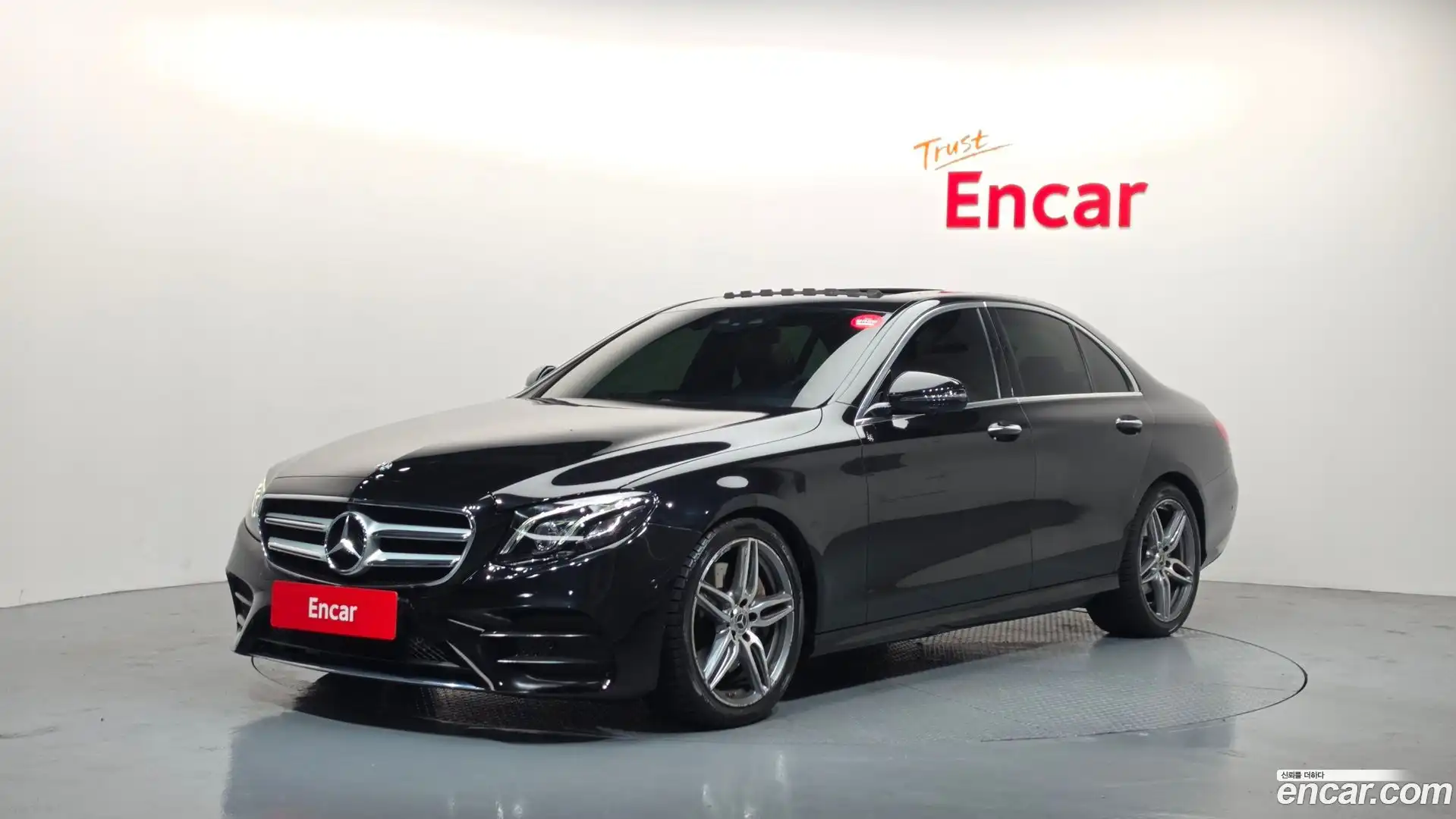 E-Class Mercedes-Benz 2019.7-OUTER-001