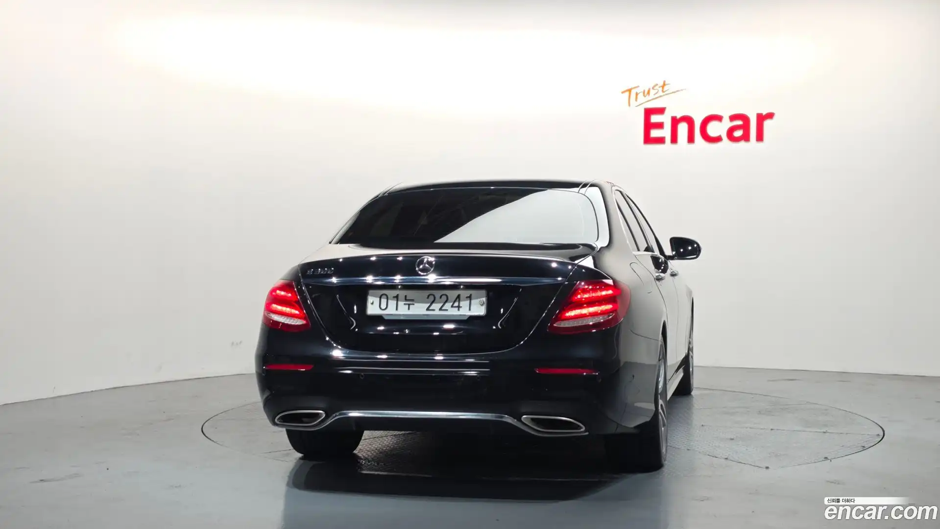 E-Class Mercedes-Benz 2019.7-OUTER-004