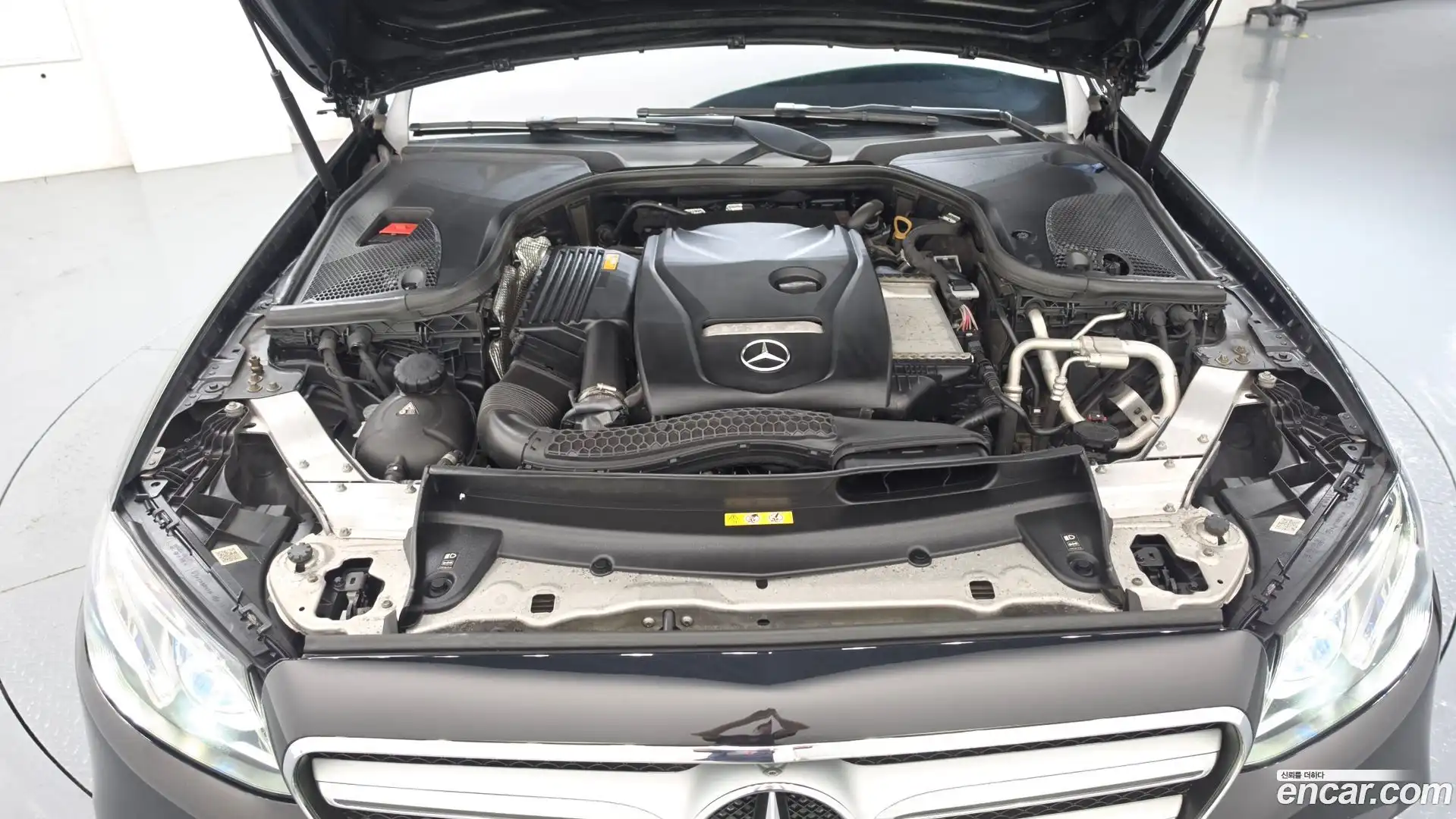 E-Class Mercedes-Benz 2019.7-OUTER-006