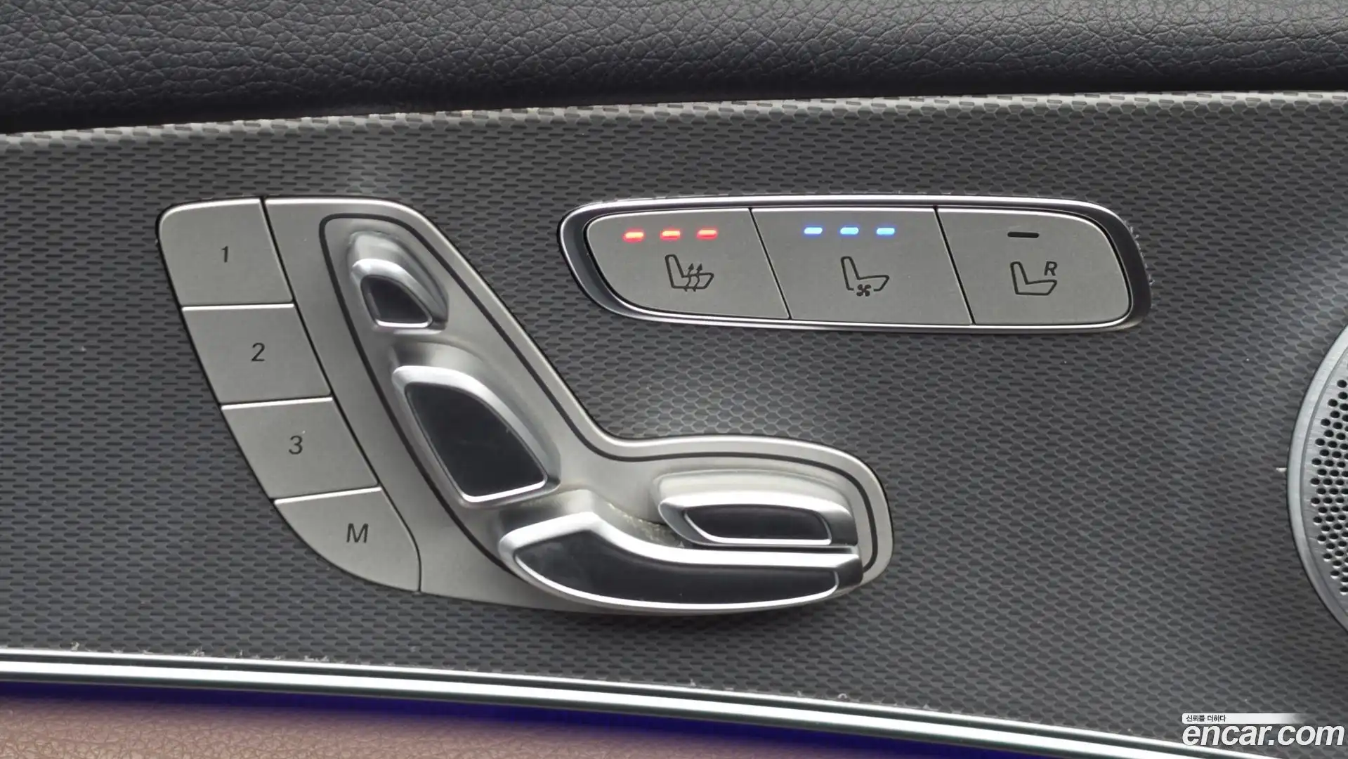 E-Class Mercedes-Benz 2019.7-OPTION-019