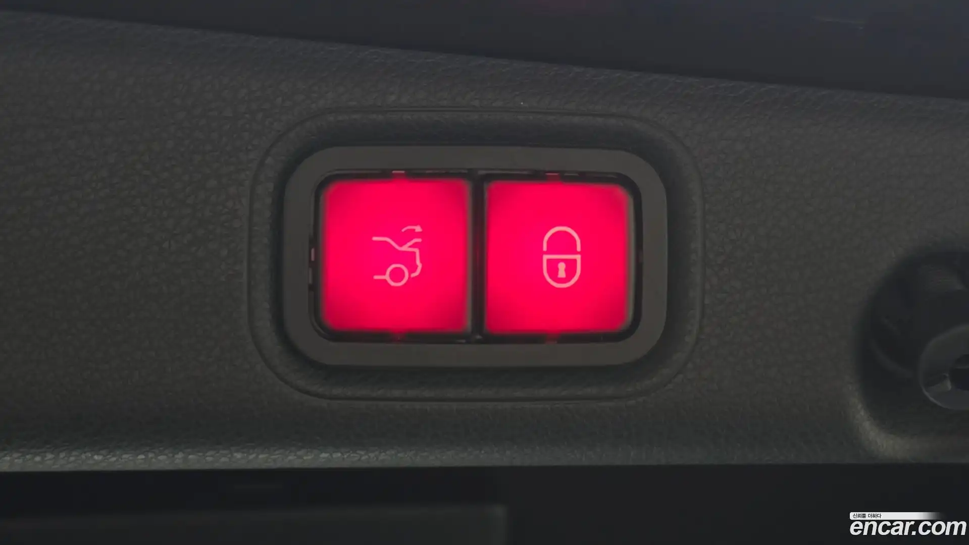 E-Class Mercedes-Benz 2019.7-OPTION-023