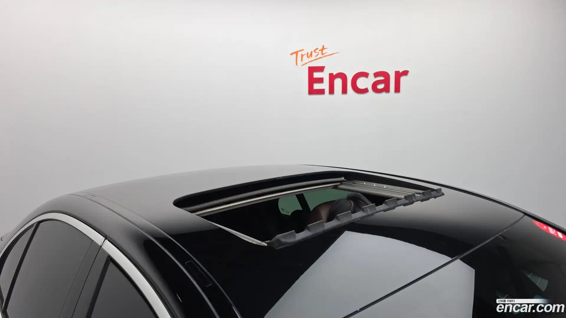 E-Class Mercedes-Benz 2019.7-OPTION-024