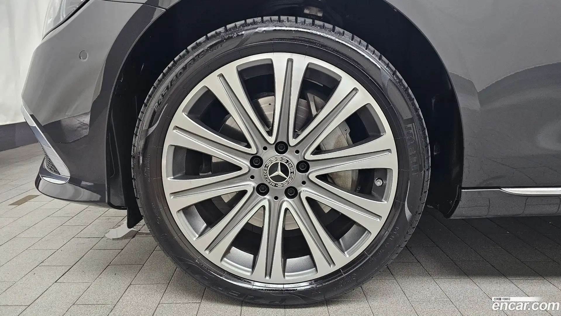 E-Class Mercedes-Benz 2023.8-OUTER-005