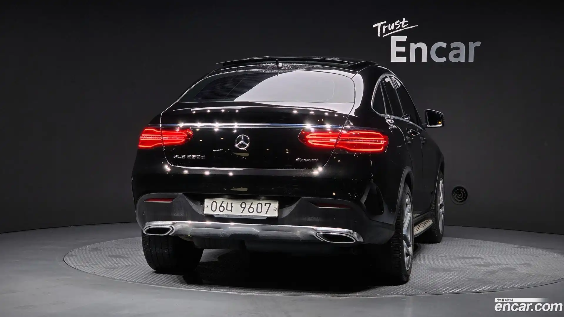 GLE-Class Mercedes-Benz 2017.4-OUTER-004