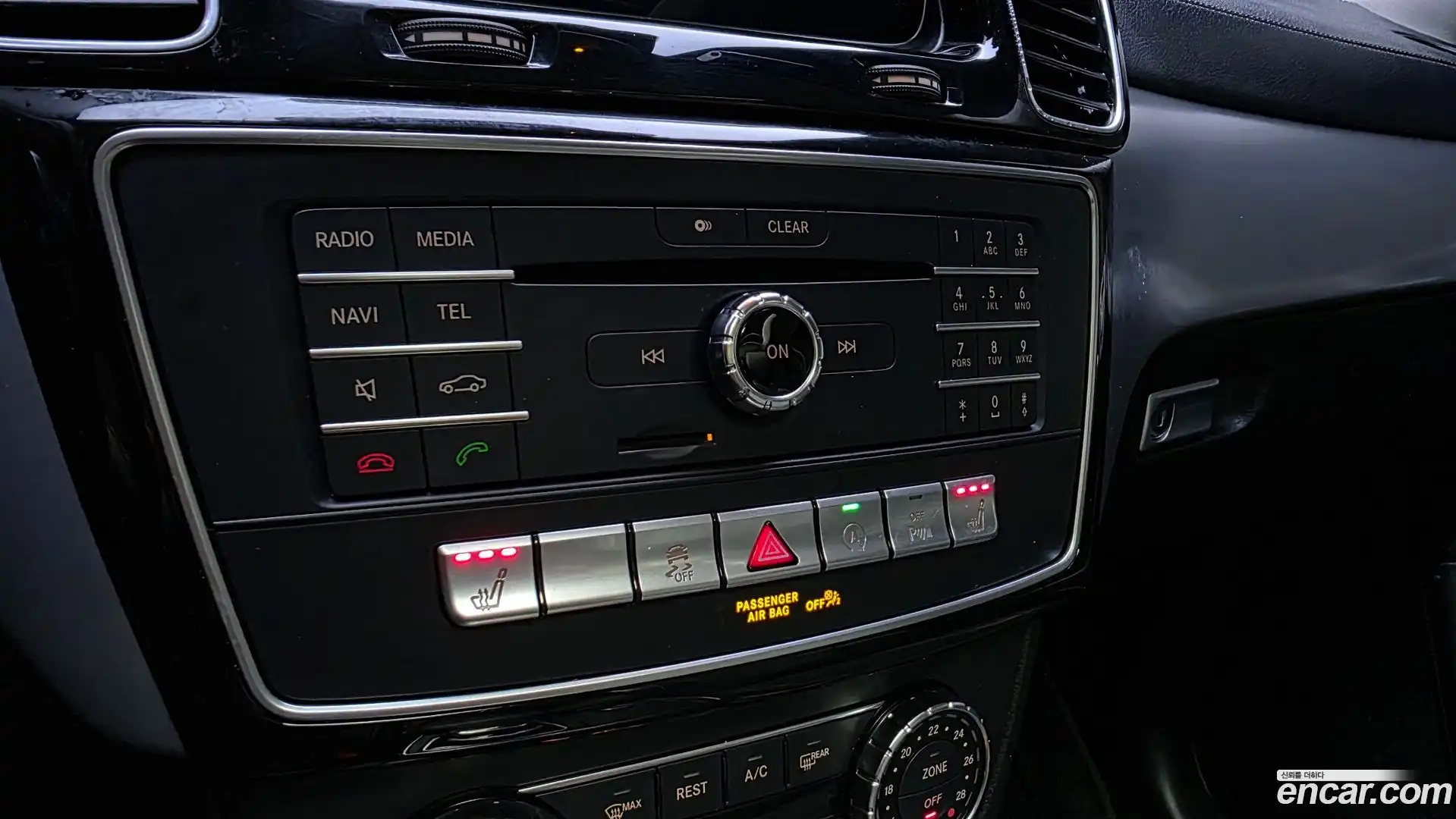 GLE-Class Mercedes-Benz 2017.4-OPTION-020