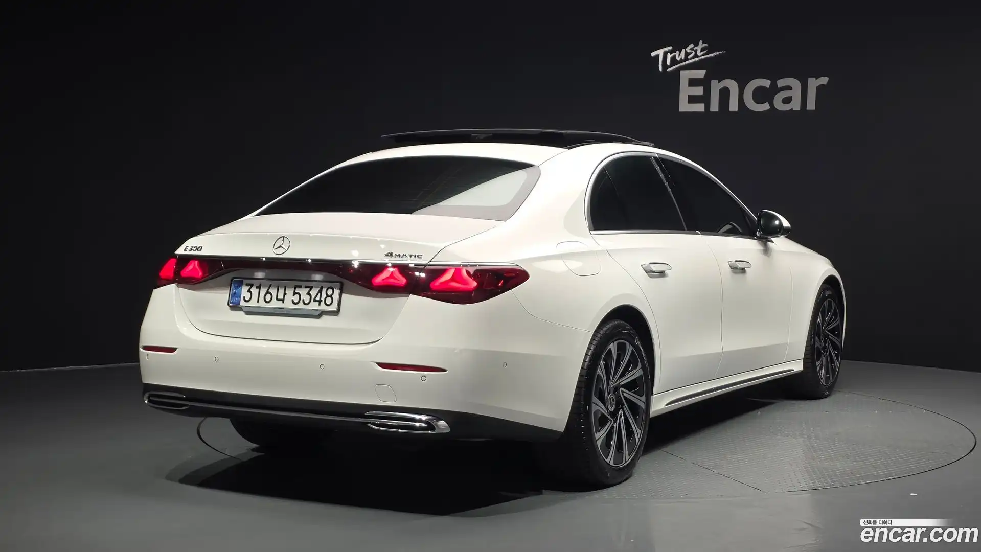 E-Class Mercedes-Benz 2024.4-OUTER-002