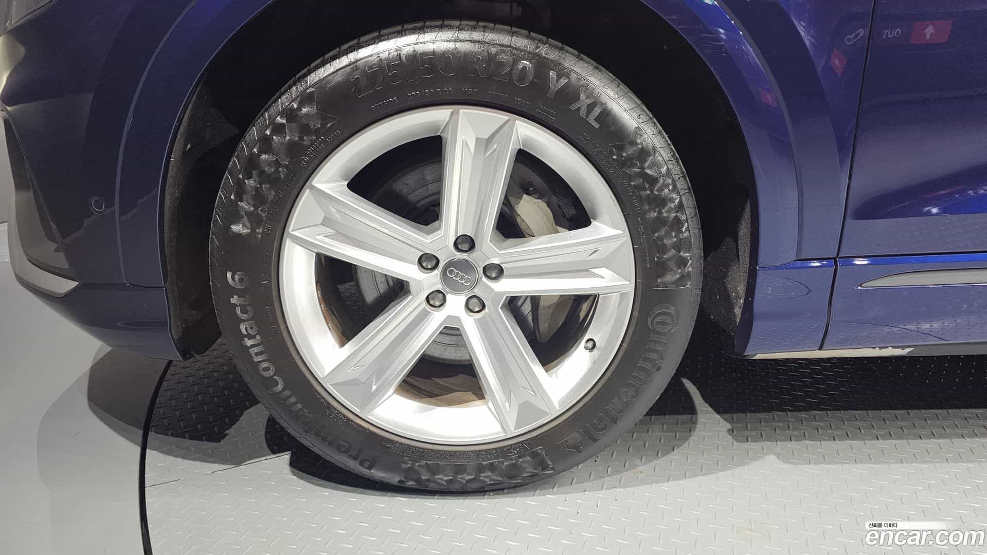 Q8 Audi 2020.4-OUTER-005