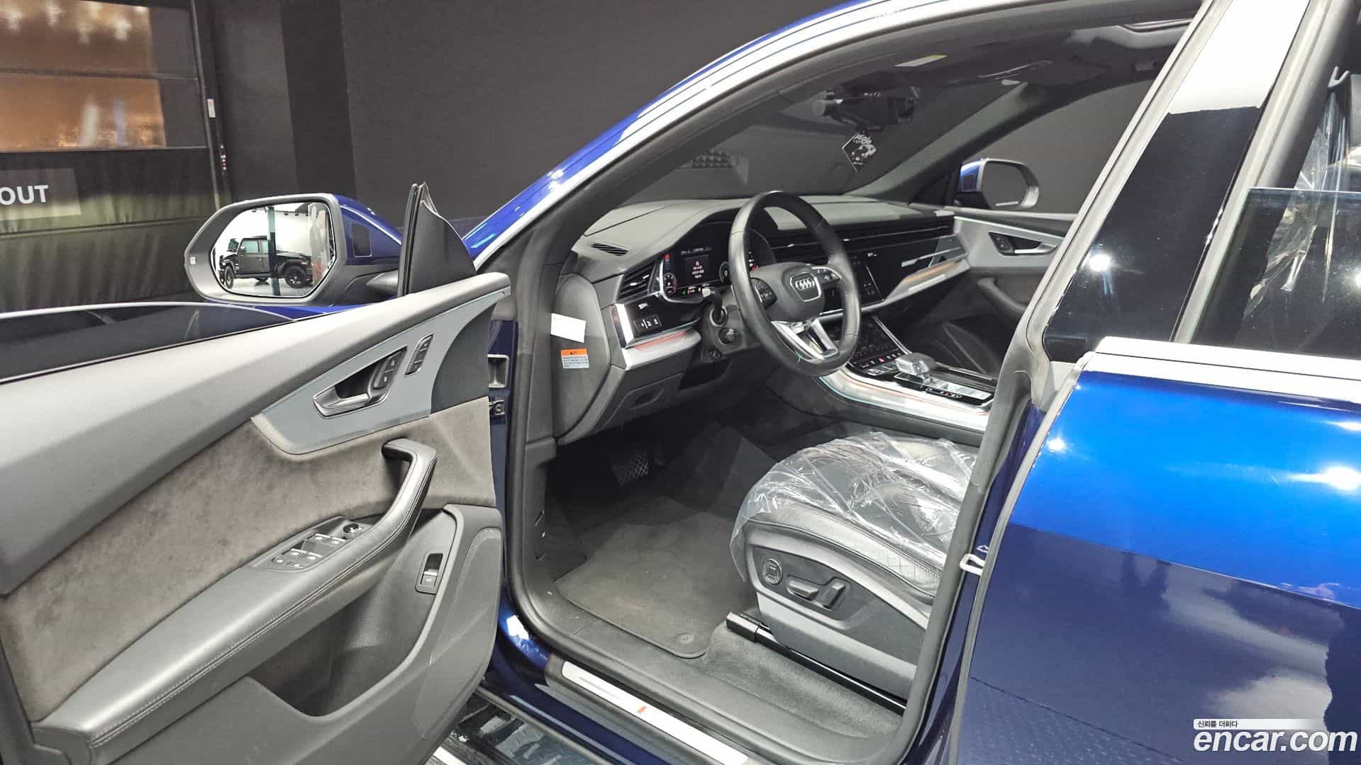 Q8 Audi 2020.4-INNER-010