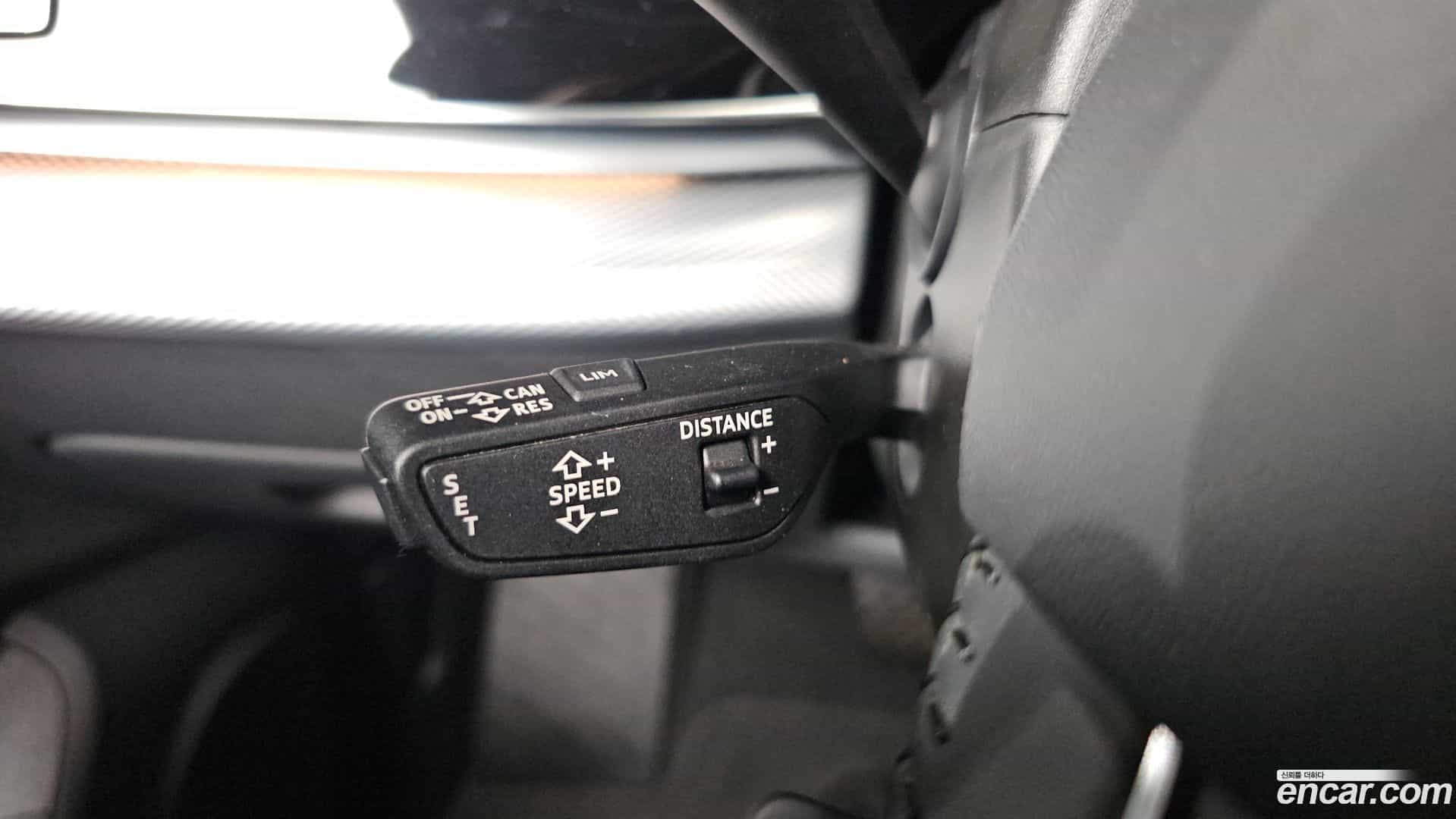 Q8 Audi 2020.4-OPTION-042